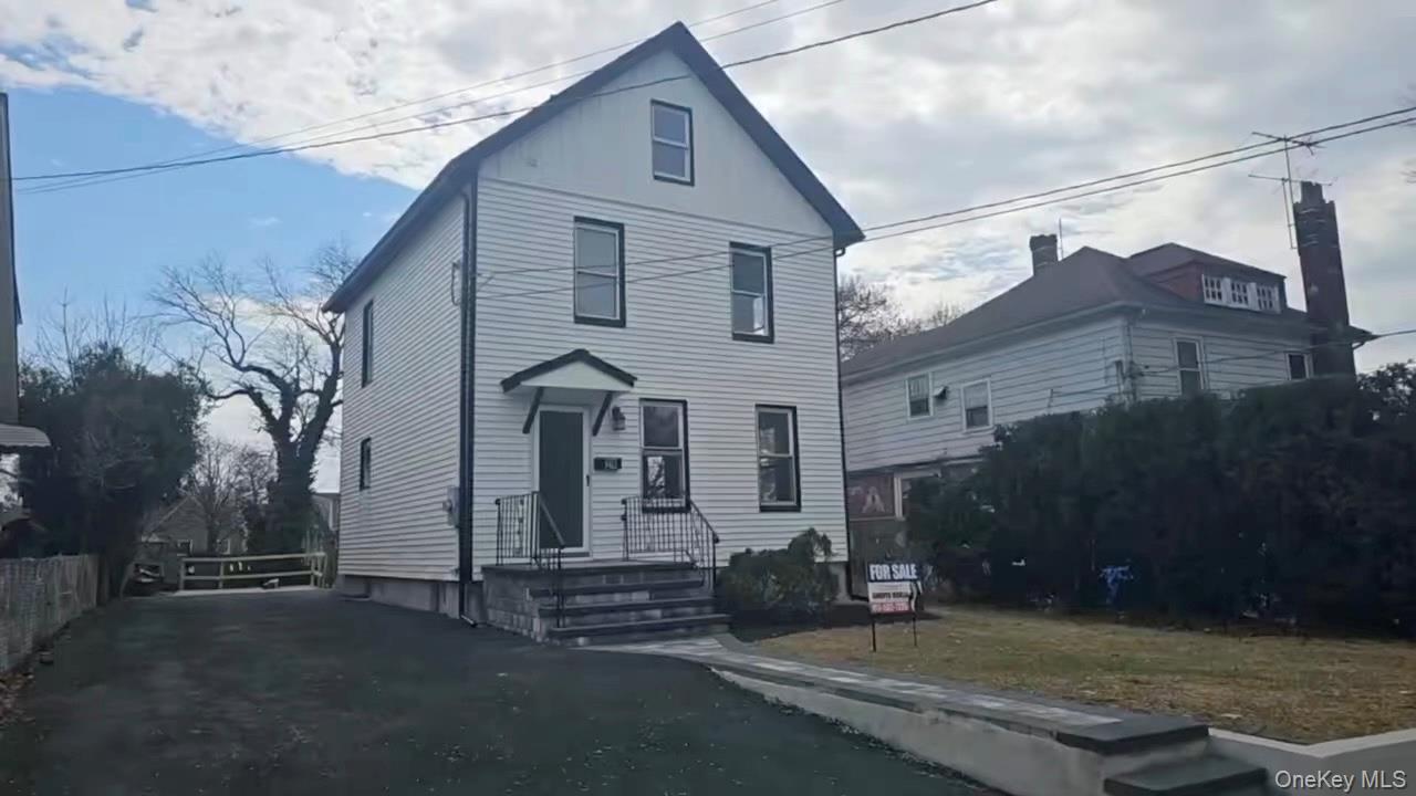 24 Columbia Street – For Sale photo 4