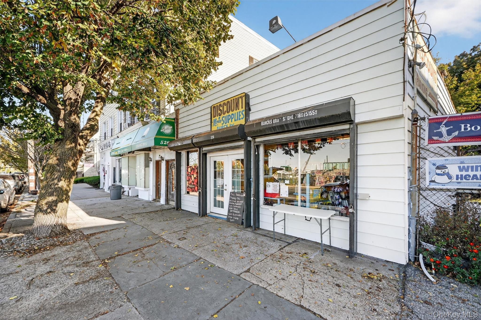 526 City Island Avenue – For Sale photo 2