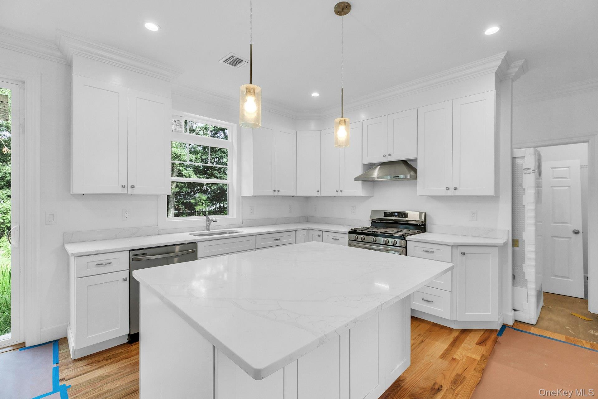 35 Evergreen Avenue – For Sale photo 11