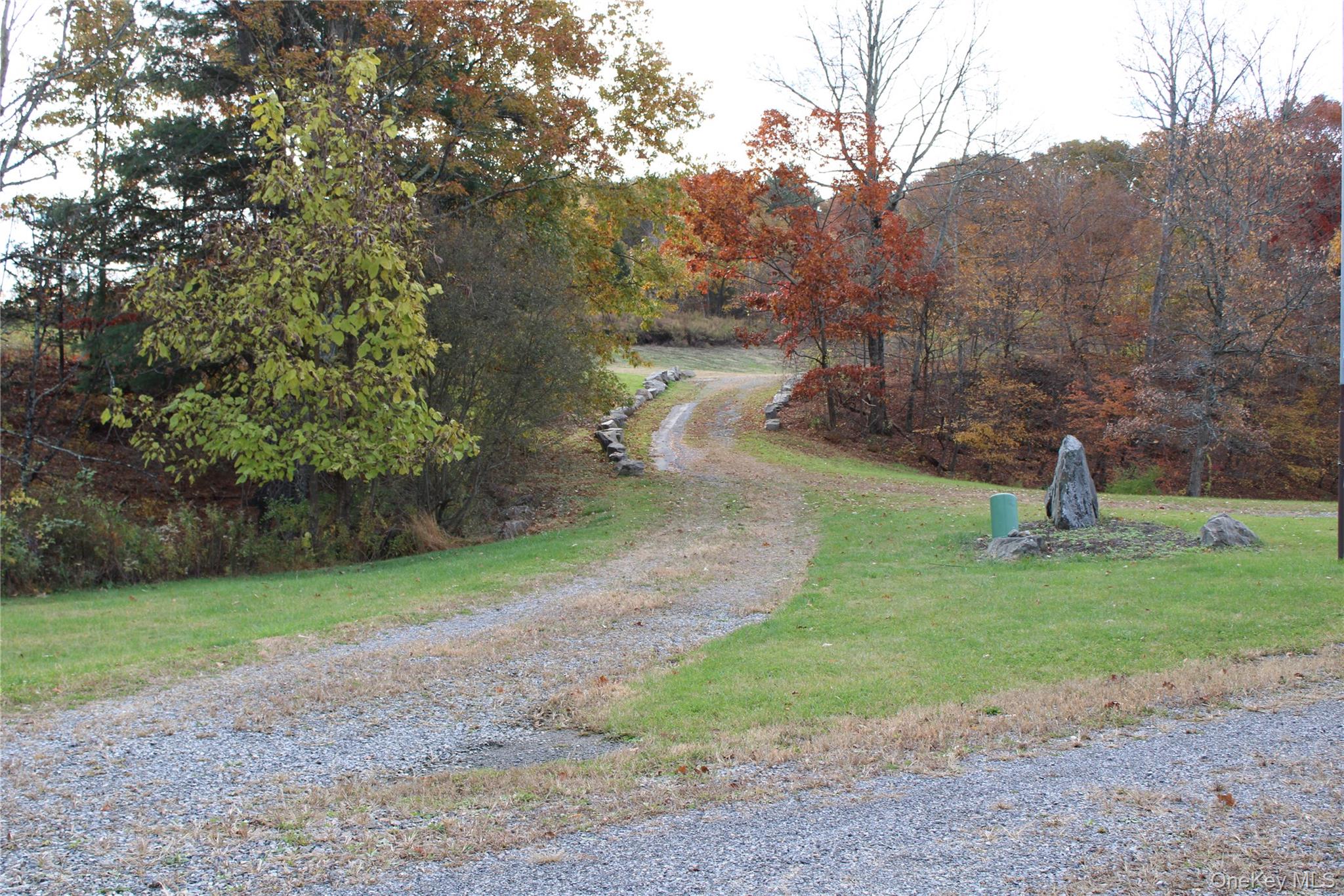 Round Lake Road – For Sale photo 3