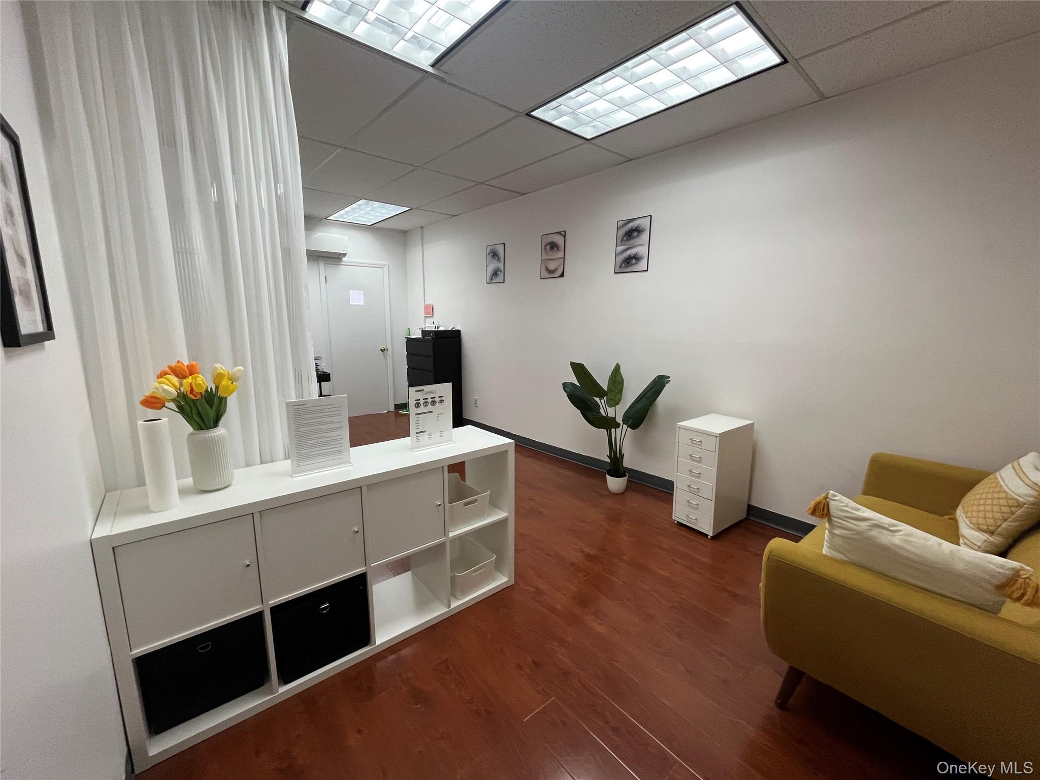 251-11 Northern Blvd, Unit 2E photo 2