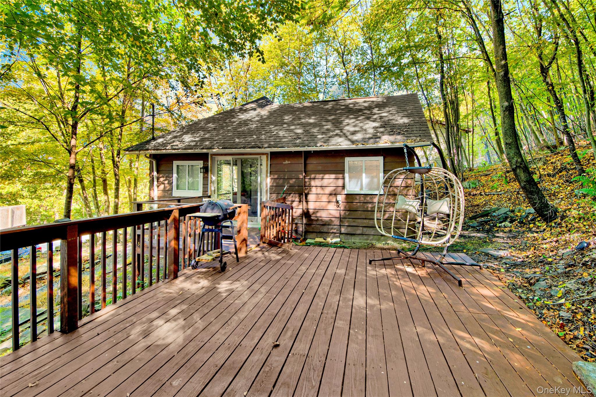 51 S Shore Drive – For Sale photo 3