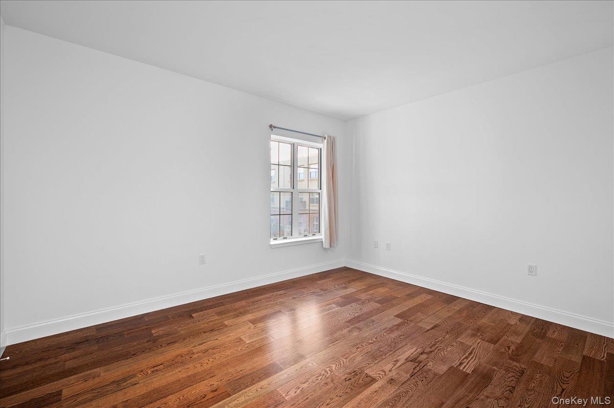 10 Byron Place, Unit 306 photo 11