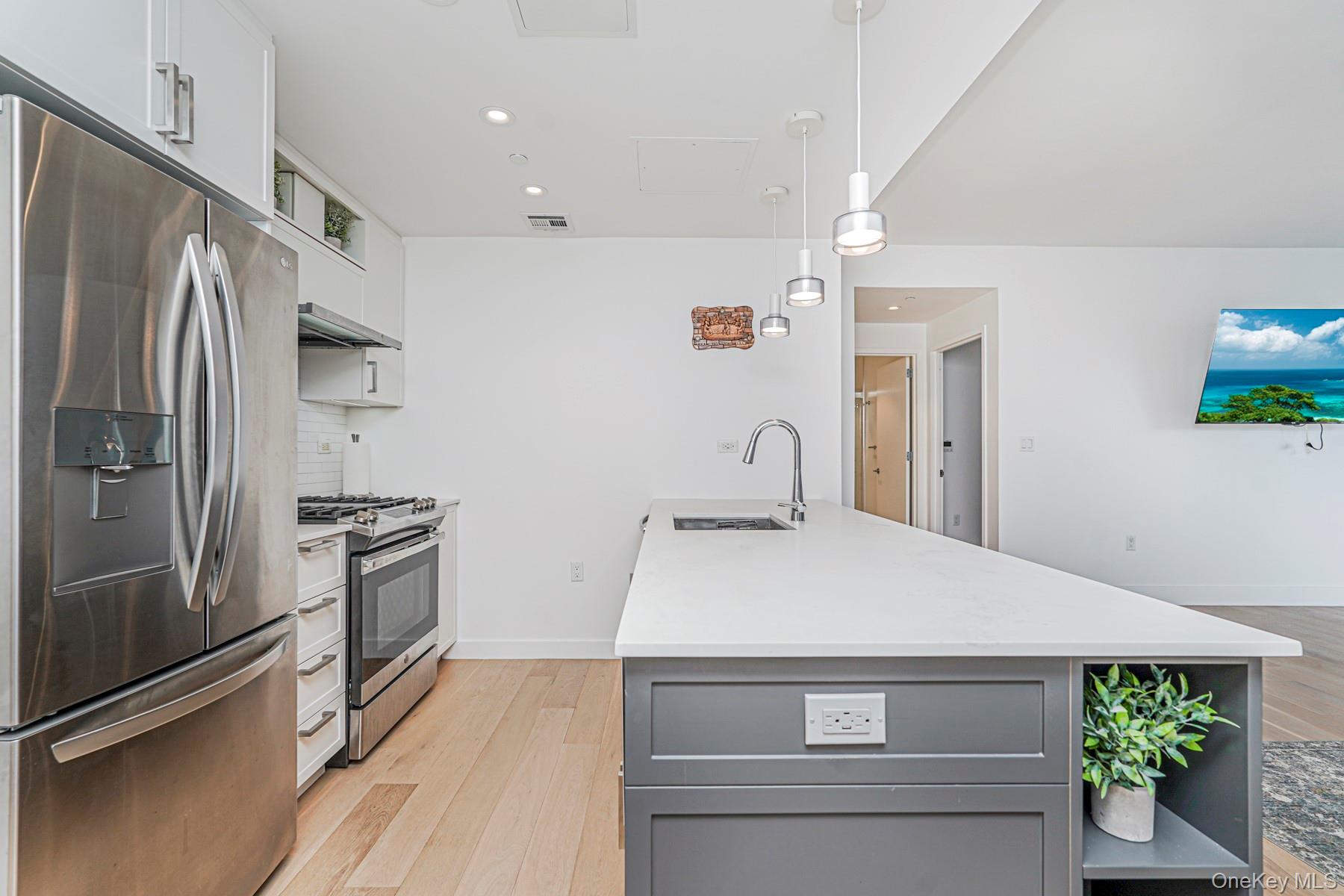 133 Beach 116th Street, Unit 2C photo 8