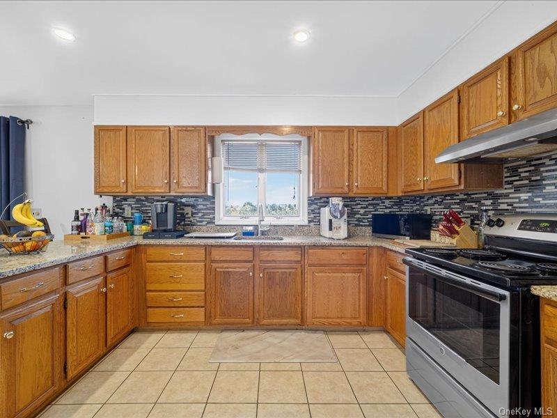 50 Cunningham Lane – For Sale photo 11