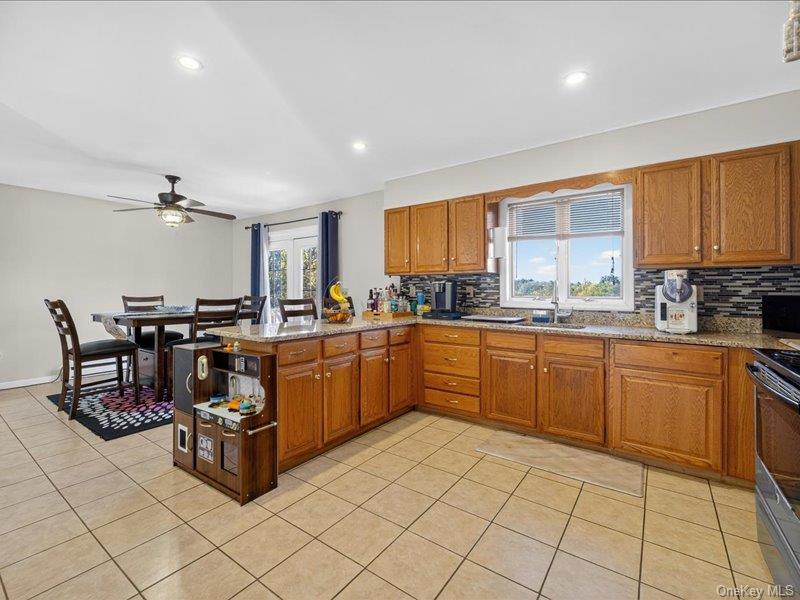 50 Cunningham Lane – For Sale photo 13