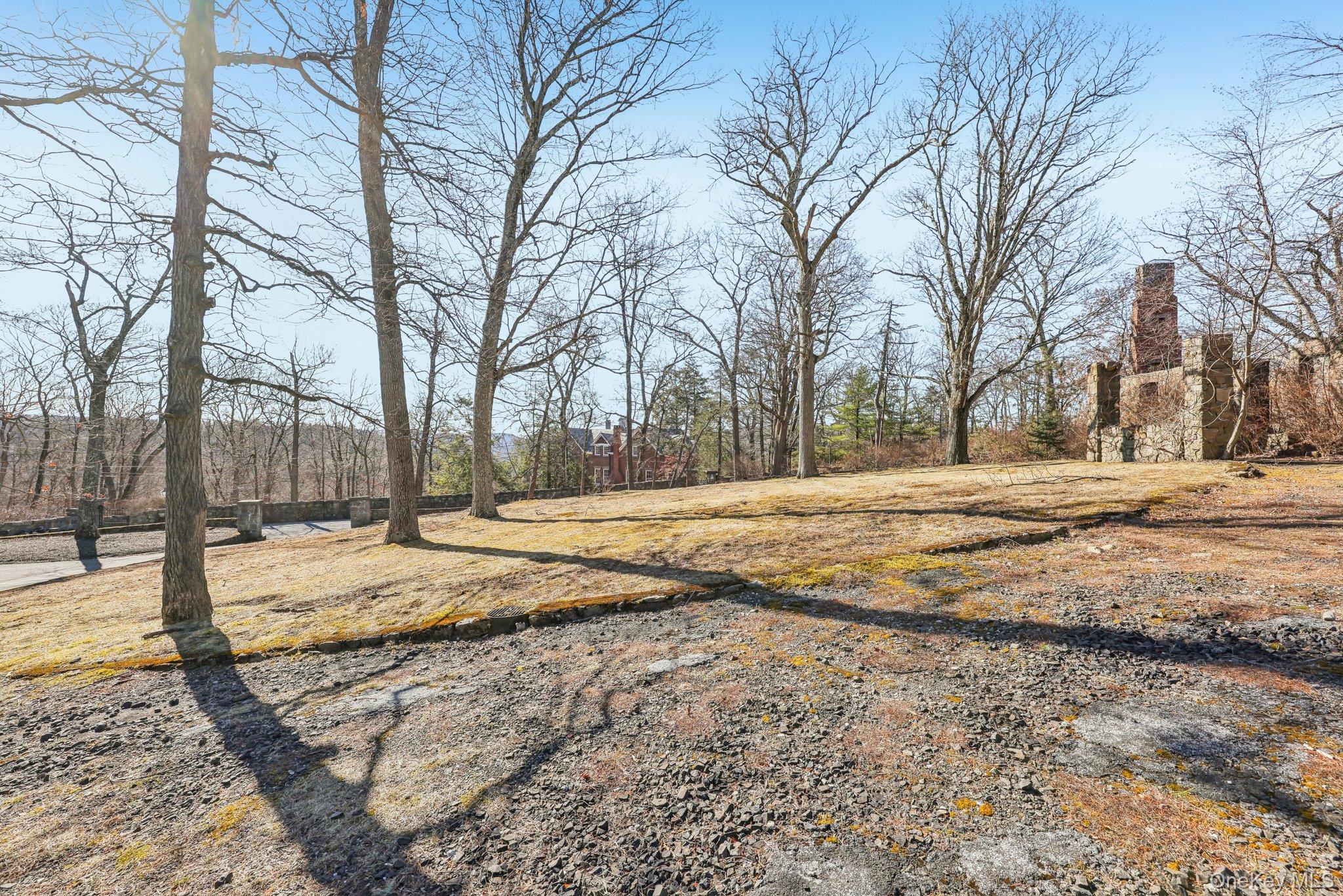 Serpentine Road – For Sale photo 4