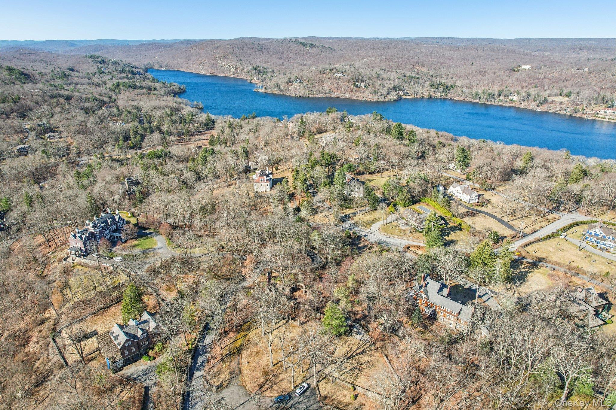 Serpentine Road – For Sale
