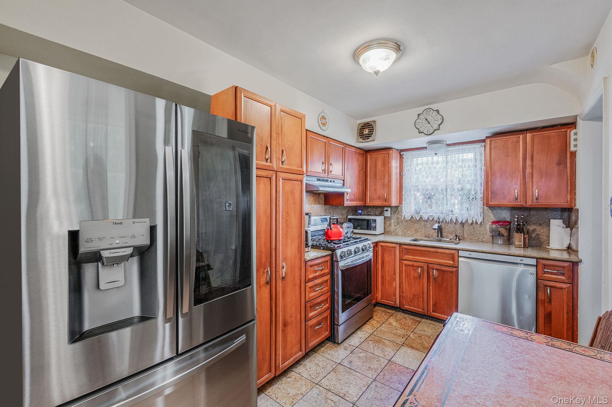 115-82 237th Street – For Sale photo 2
