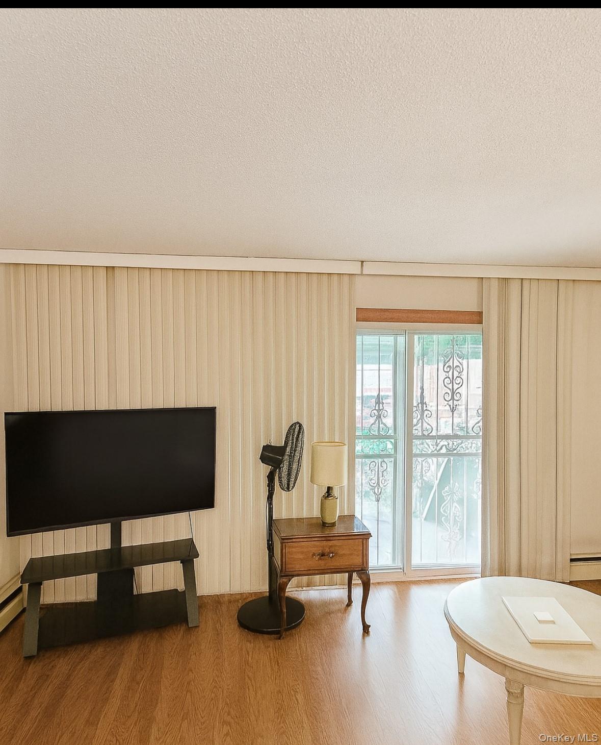 598 Shepherd Avenue – For Sale photo 6