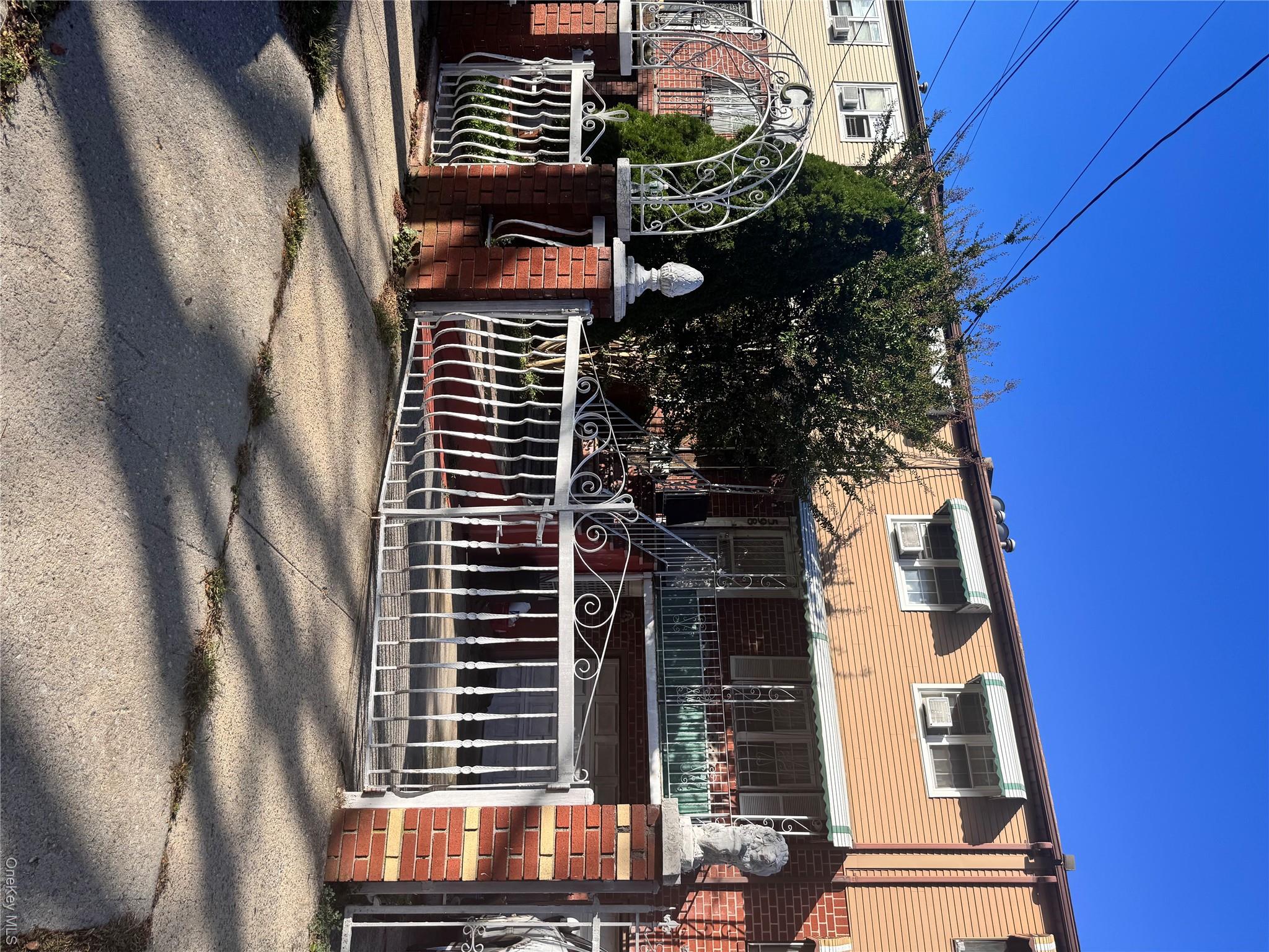 598 Shepherd Avenue – For Sale photo 2