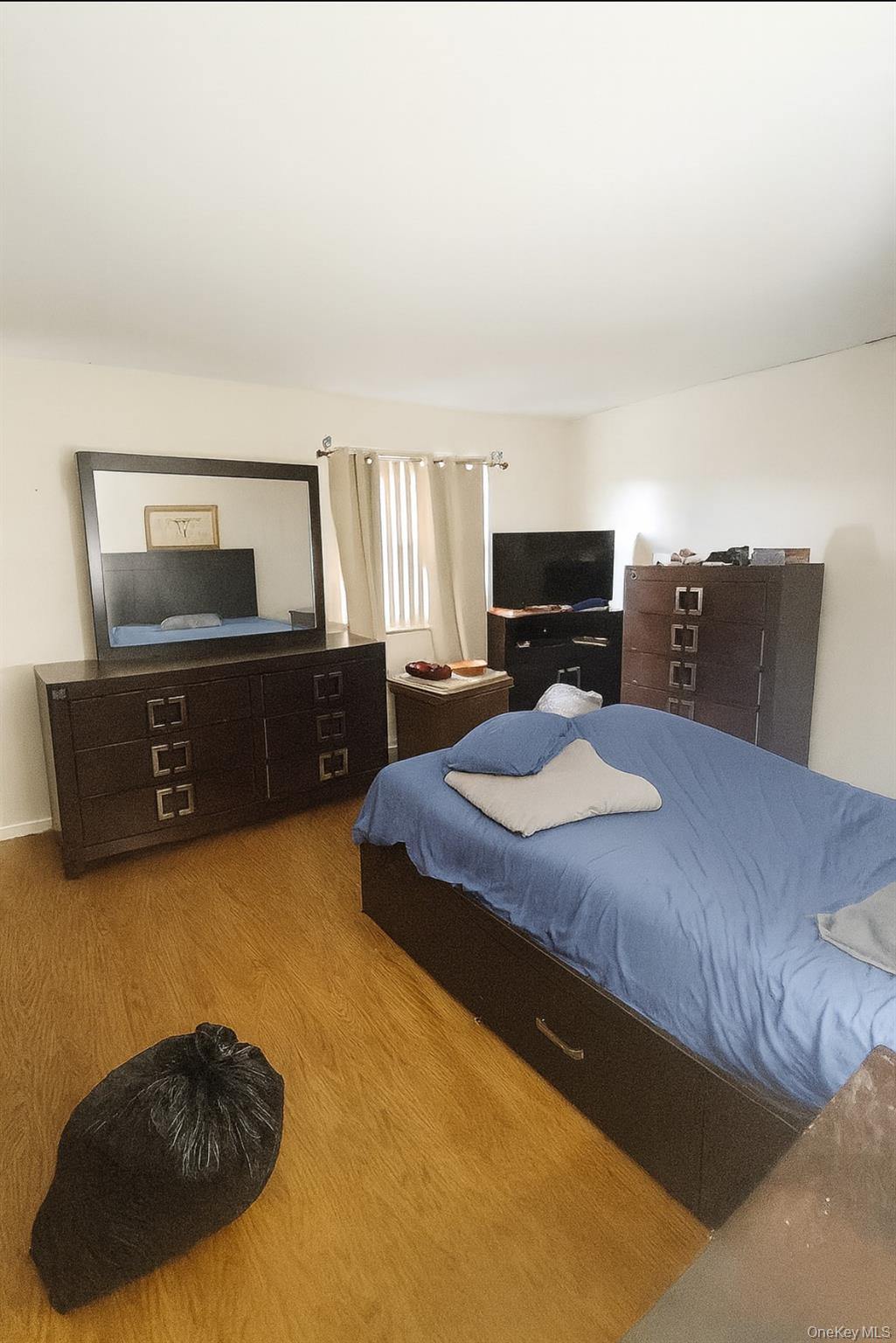598 Shepherd Avenue – For Sale photo 3