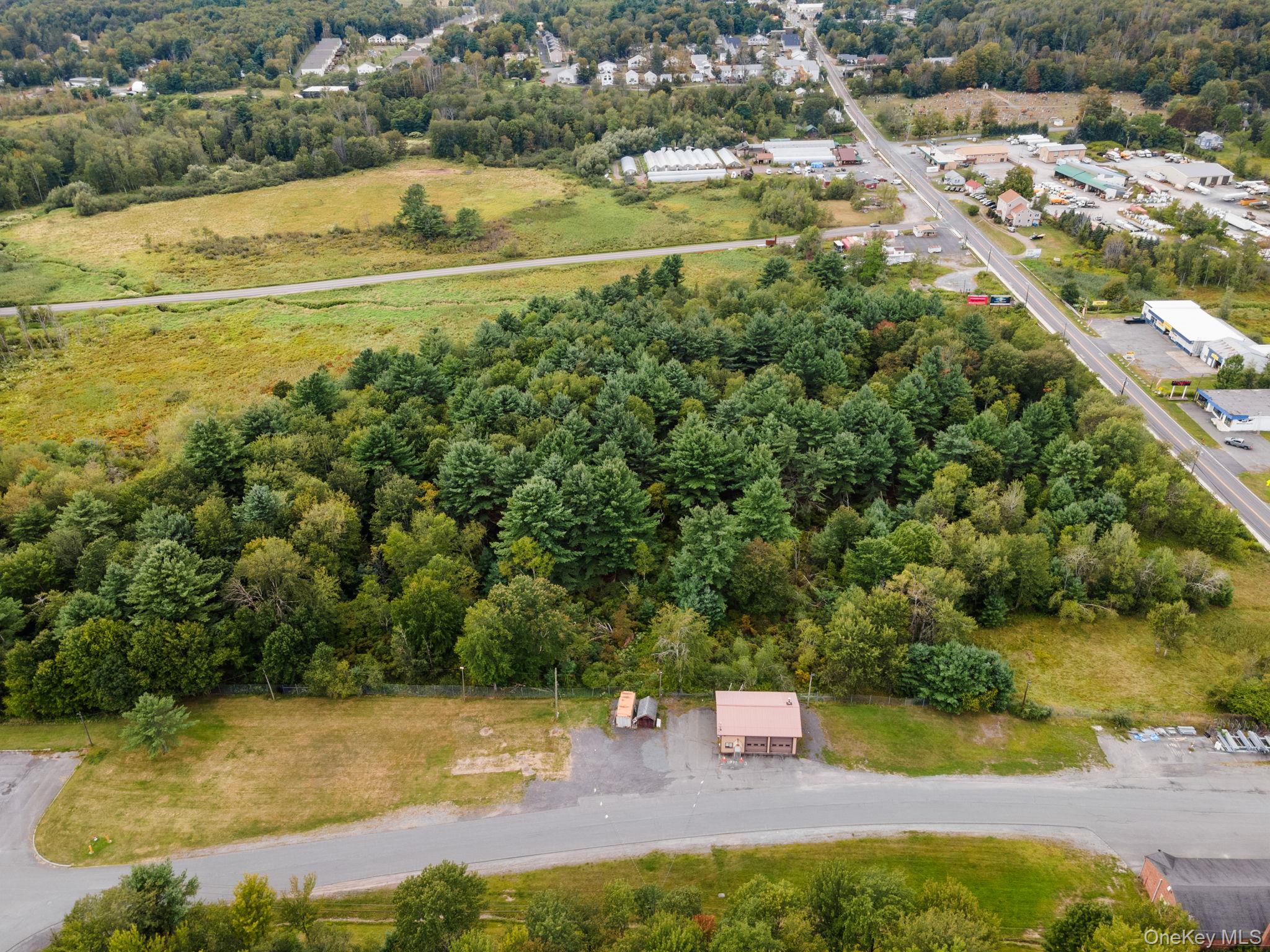 E Broadway – For Sale photo 11