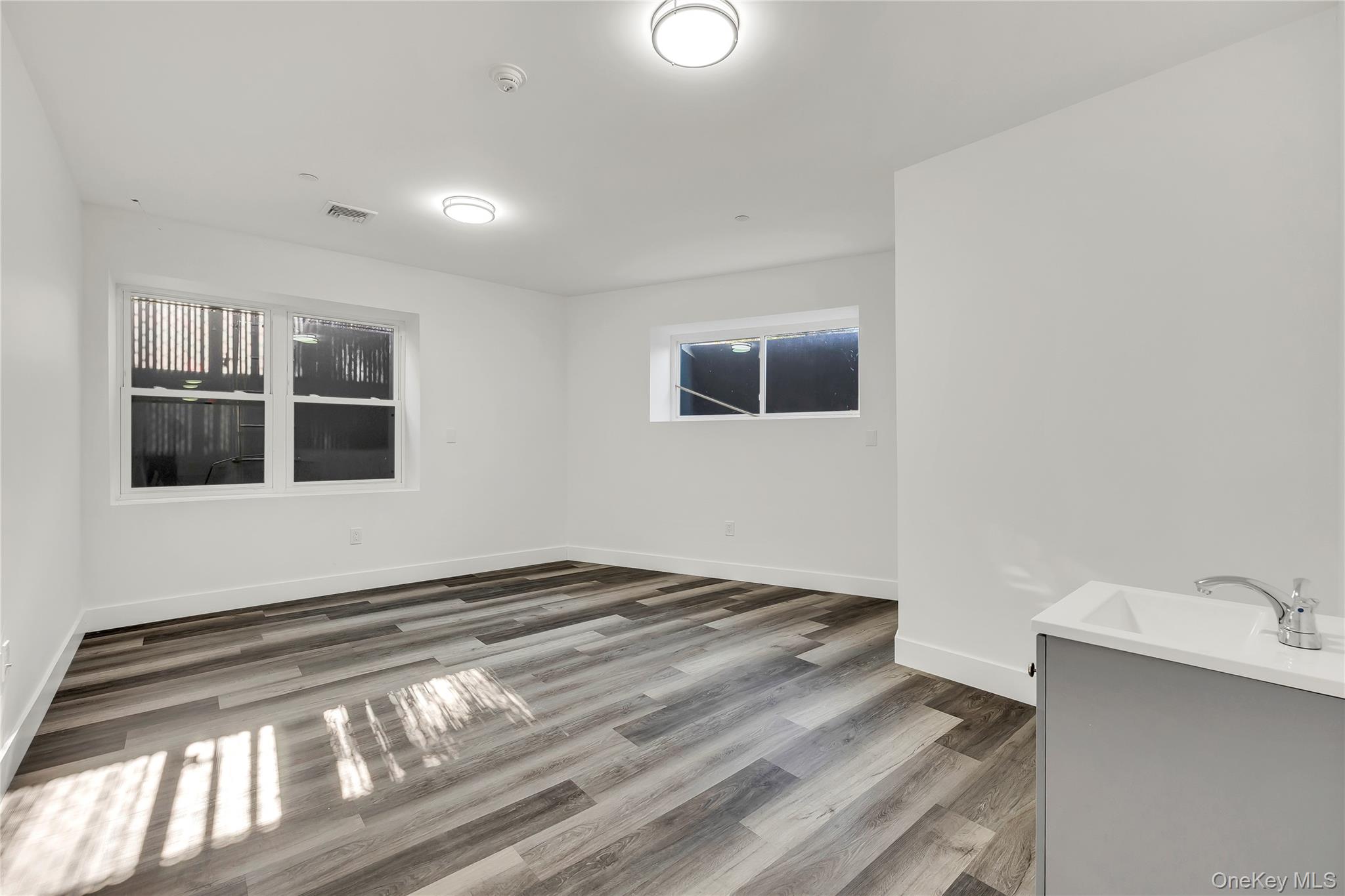 533 Greenwich Street, Unit Lower Leve photo 14