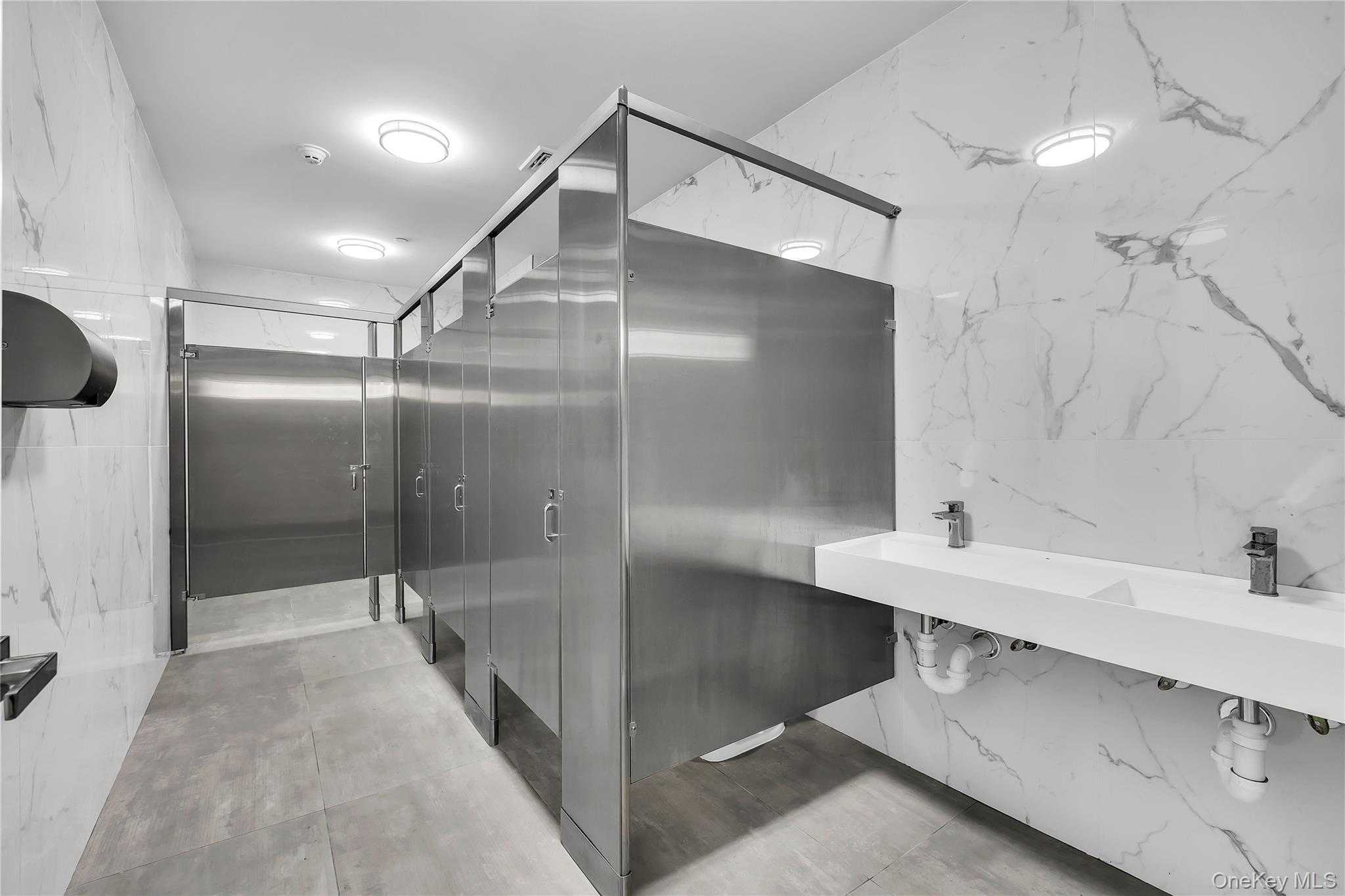 533 Greenwich Street, Unit Lower Leve photo 17