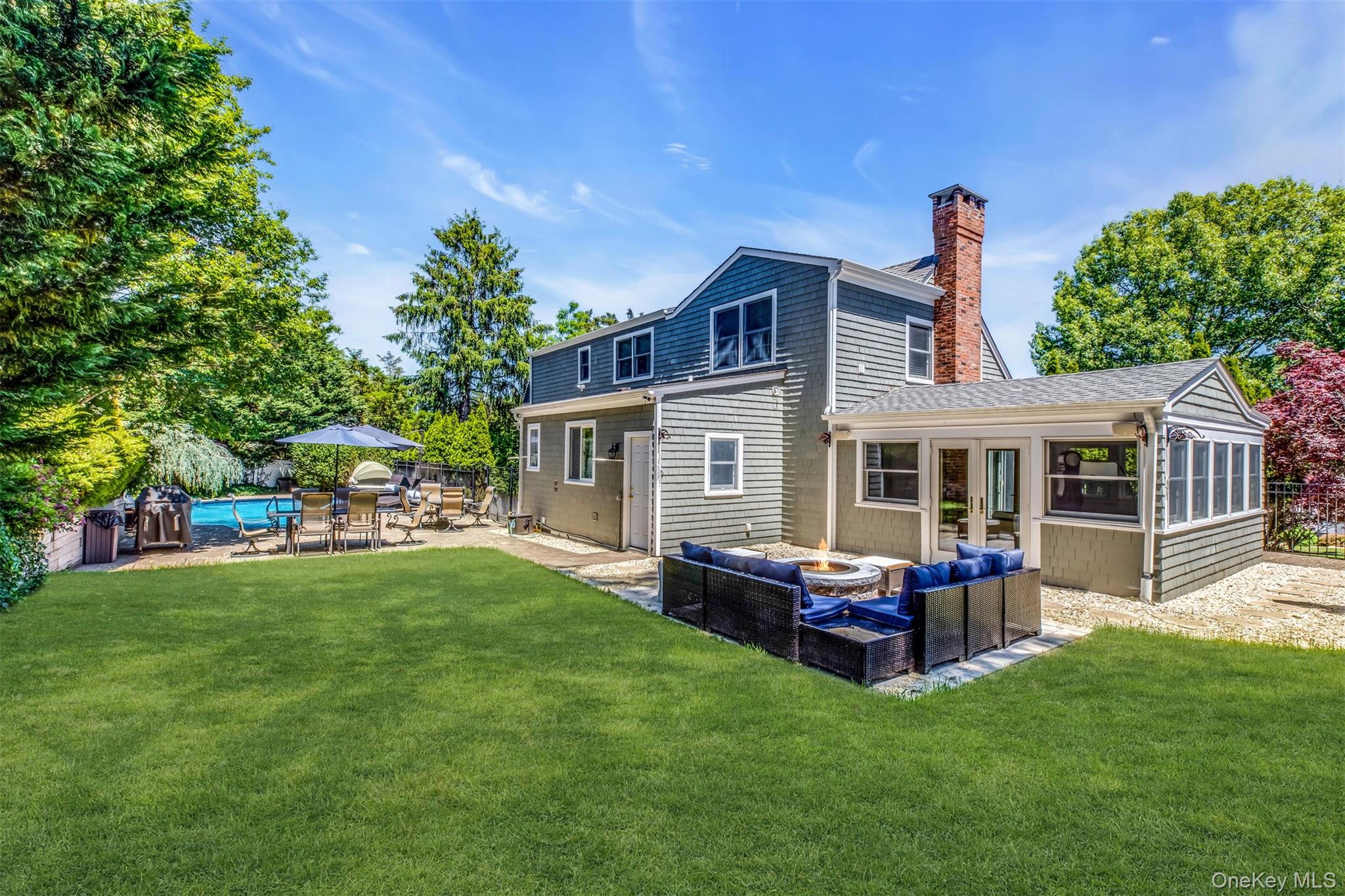 345 Colonial Road – For Rent photo 18