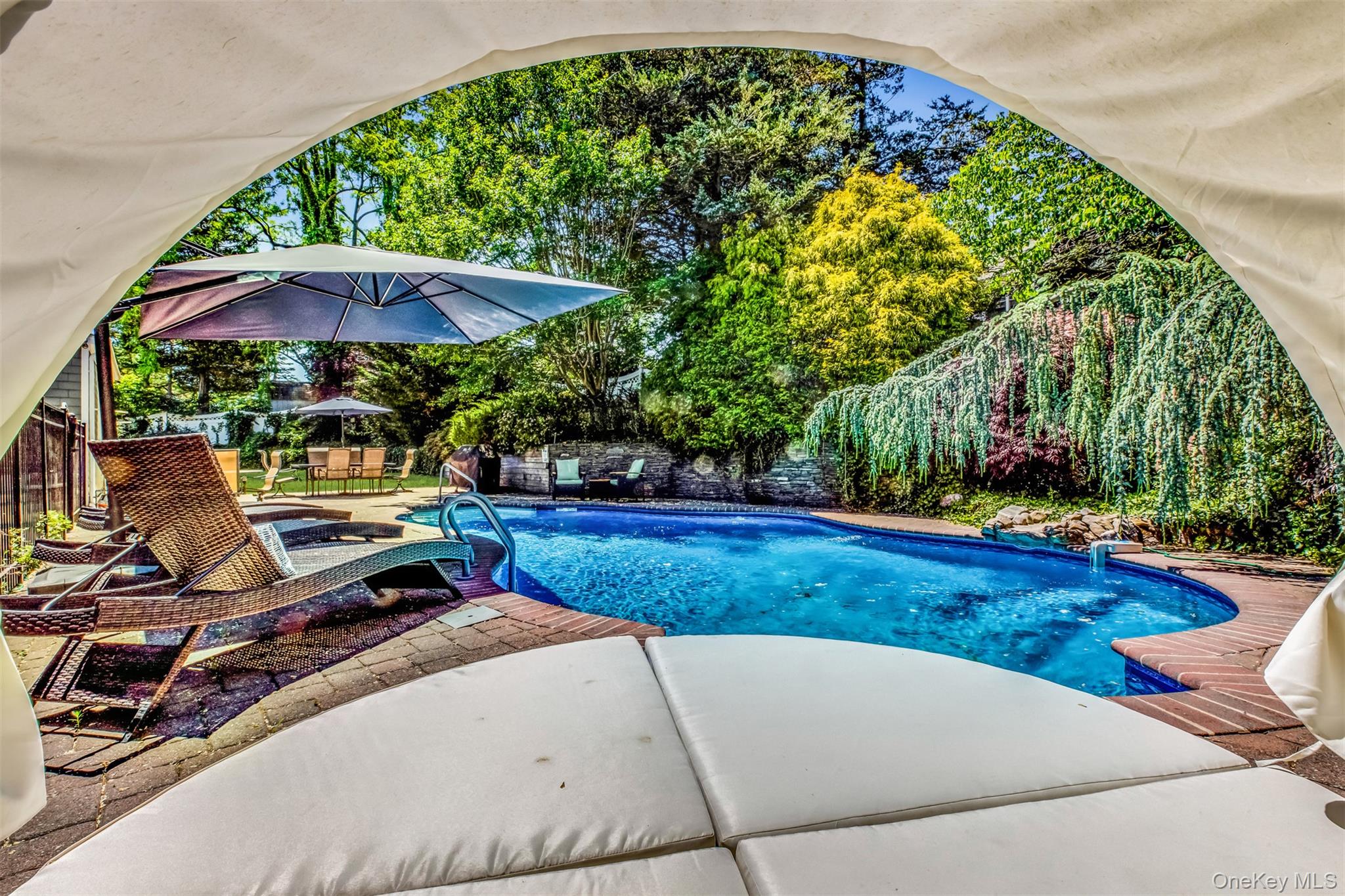 345 Colonial Road – For Rent photo 10