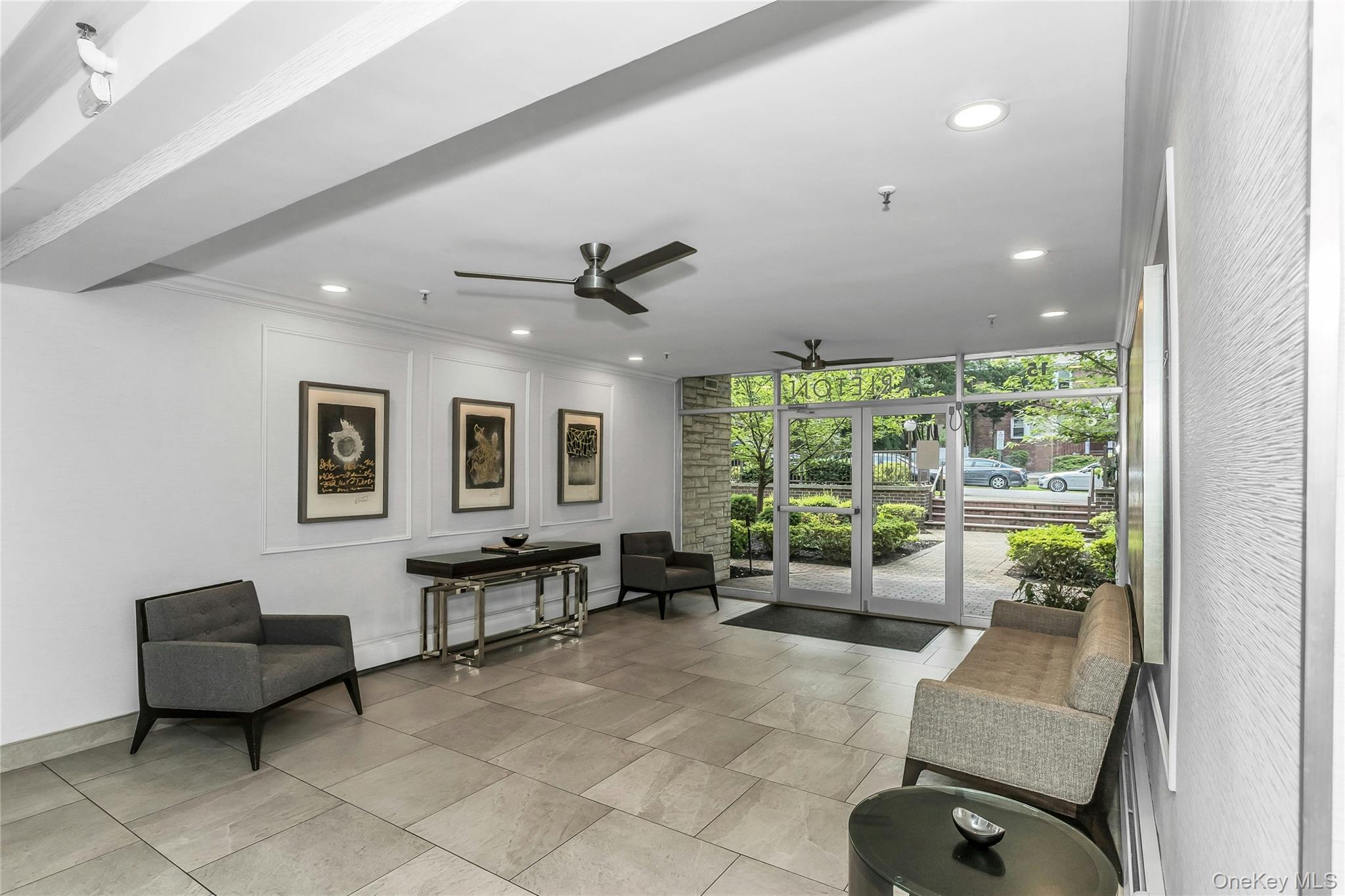 15 Hill Park Ave Avenue, Unit 1C photo 3