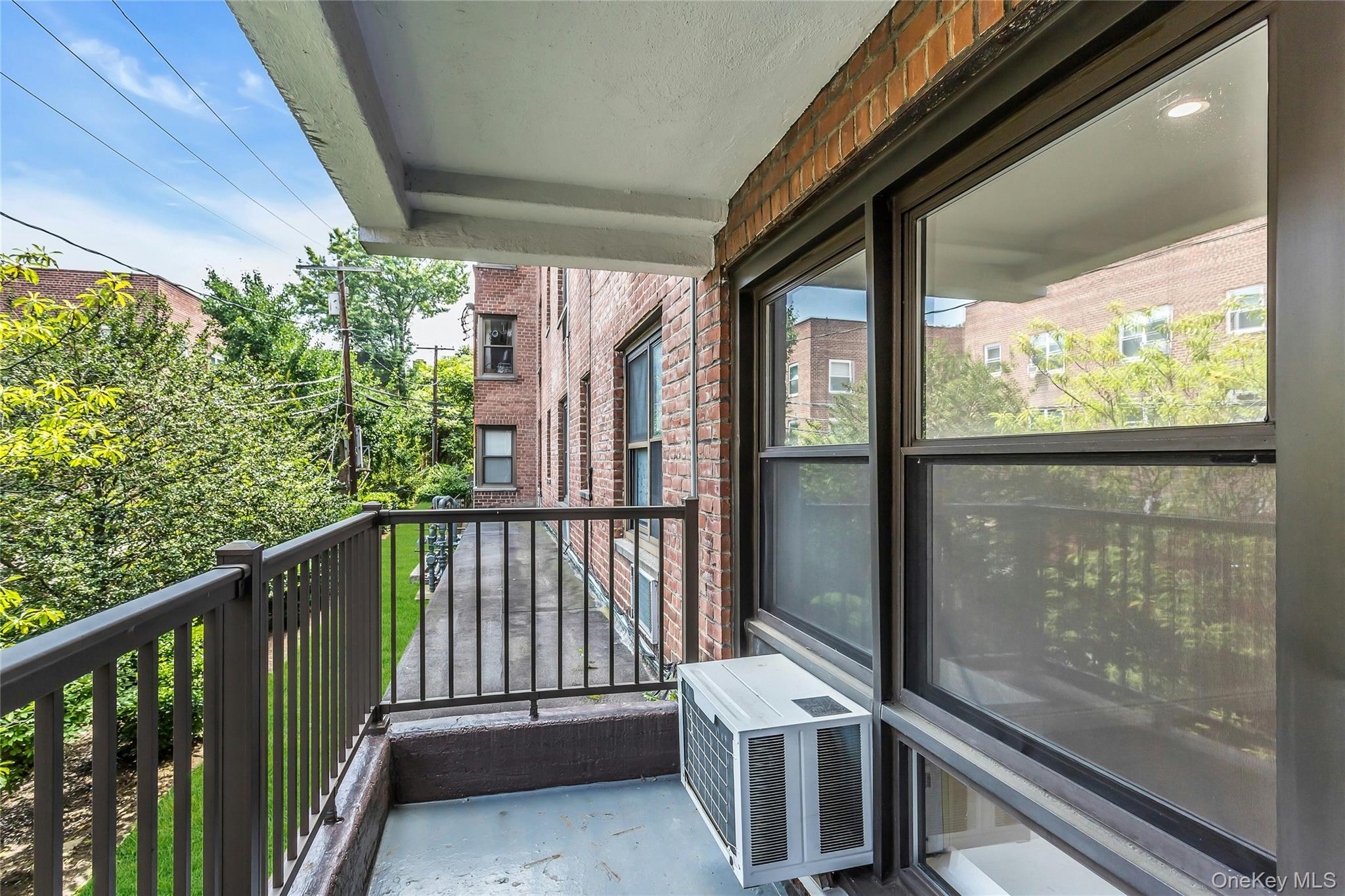 15 Hill Park Ave Avenue, Unit 1C photo 22