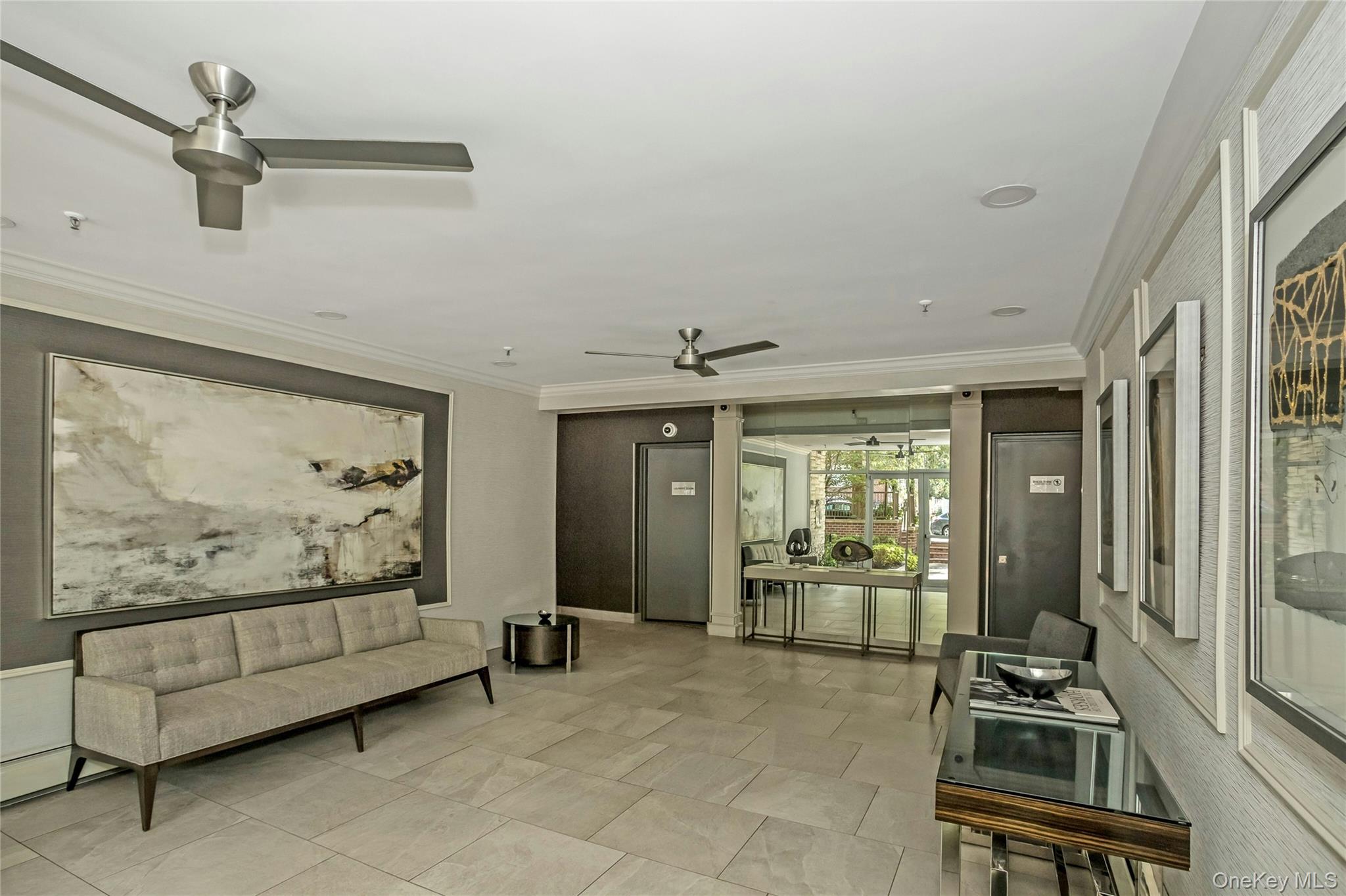 15 Hill Park Ave Avenue, Unit 1C photo 5