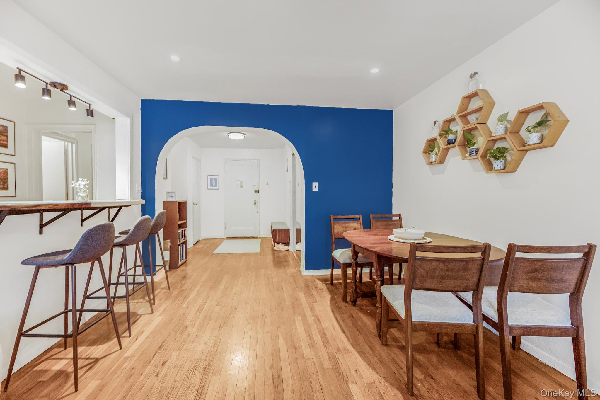 2860 Bailey Avenue, Unit 5D photo 4