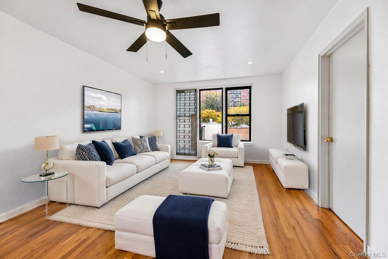 2860 Bailey Avenue, Unit 5D
