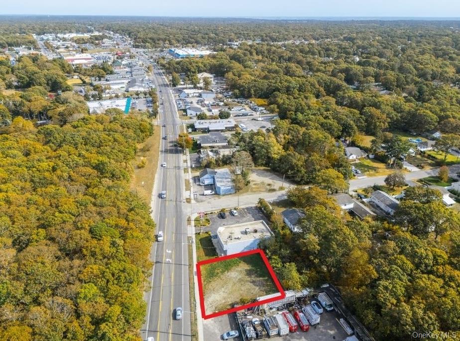 586 Montauk Highway – For Rent photo 2