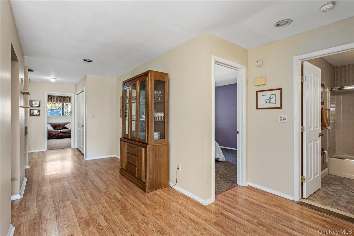414 Lindsay Lane – For Sale photo 17