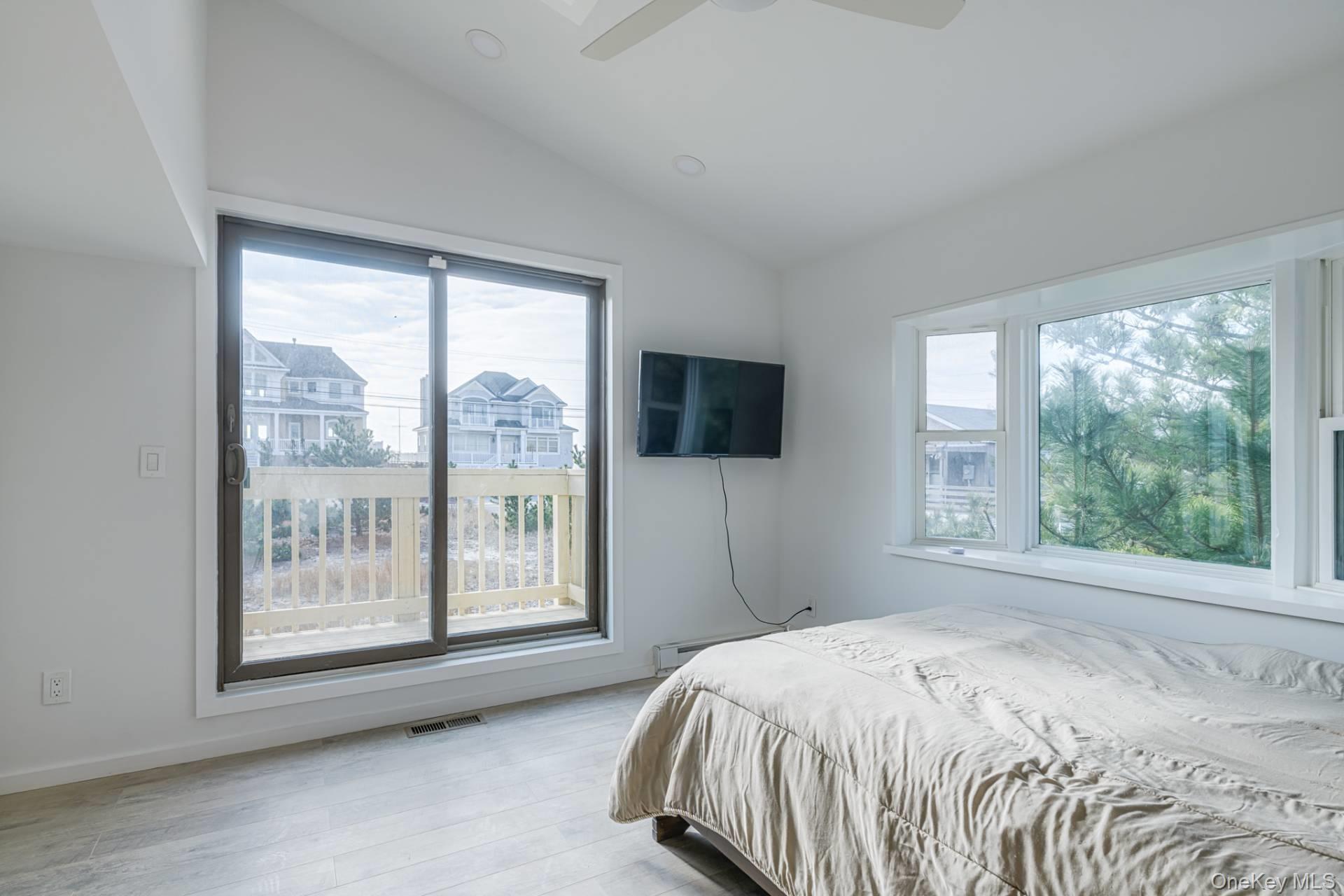 826 Dune Road – For Rent photo 18