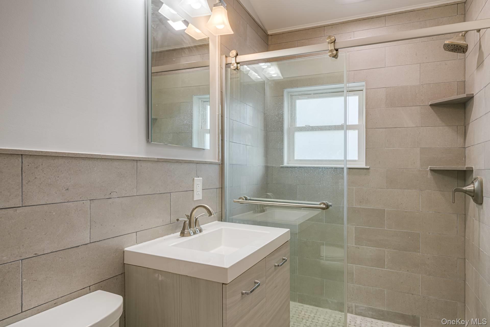 826 Dune Road – For Rent photo 16
