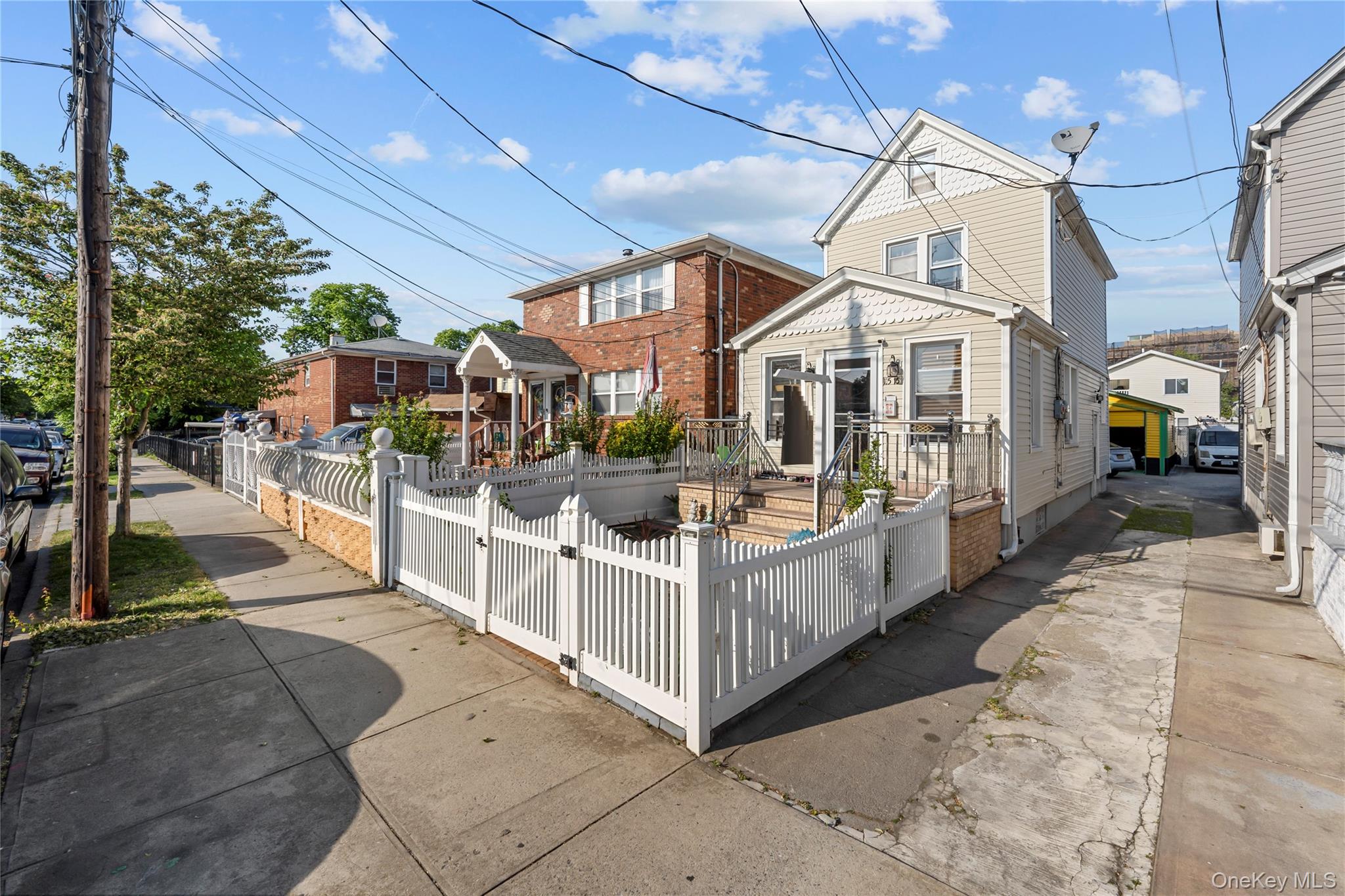 115-15 127 Street – For Sale photo 2