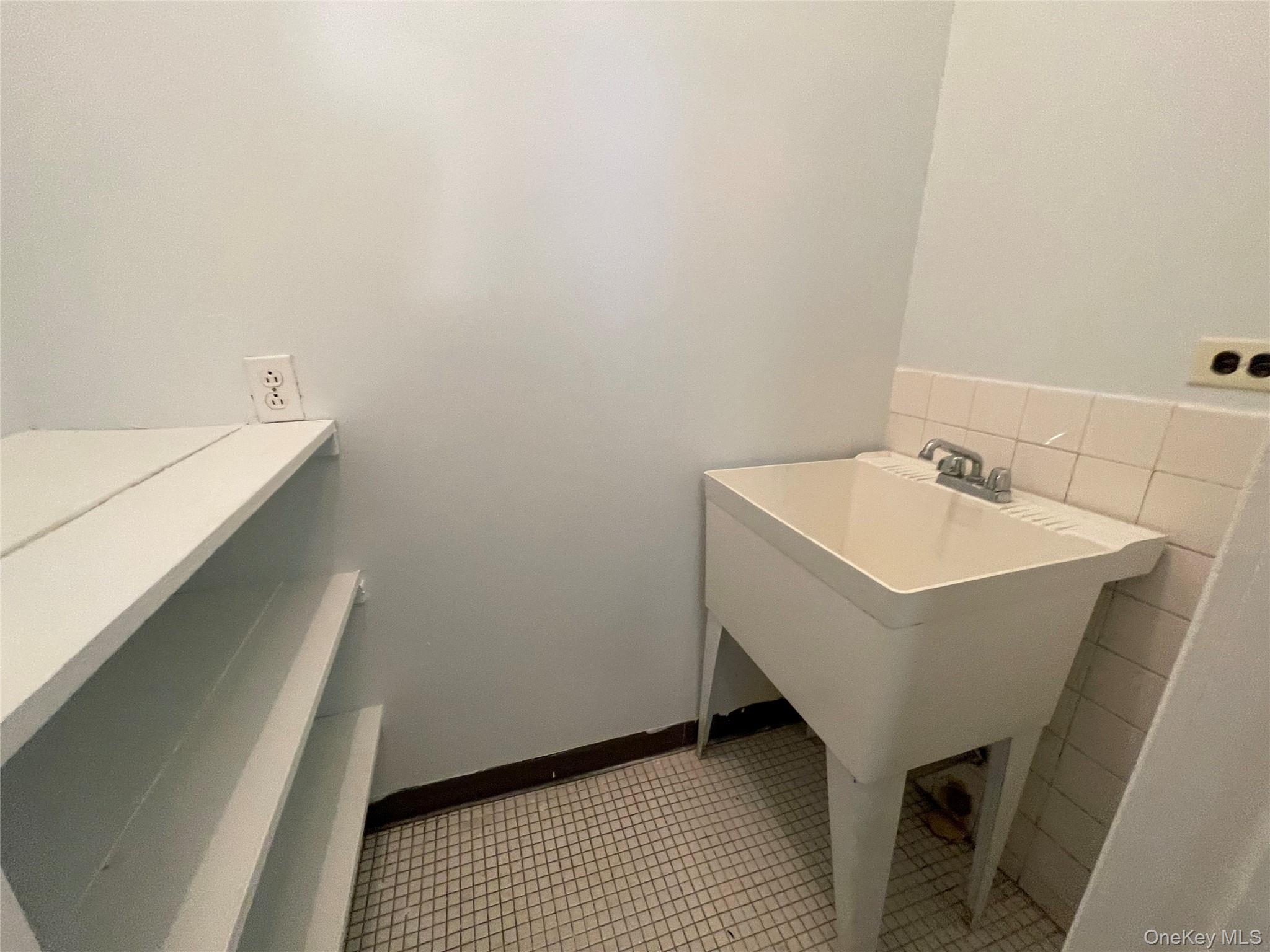 388 Westchester Avenue, Unit 1HJ photo 10