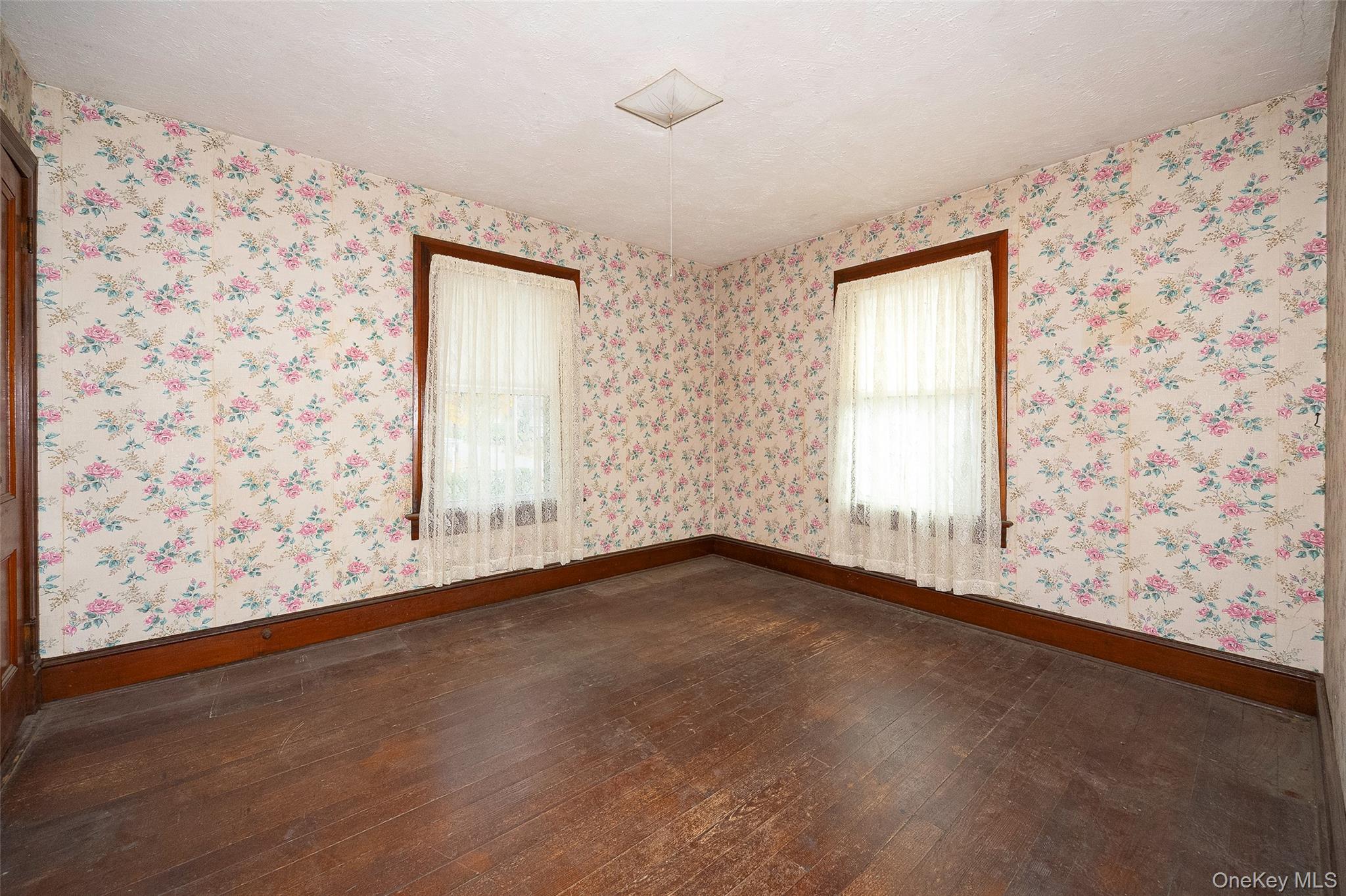 3 Spring Street – For Sale photo 24