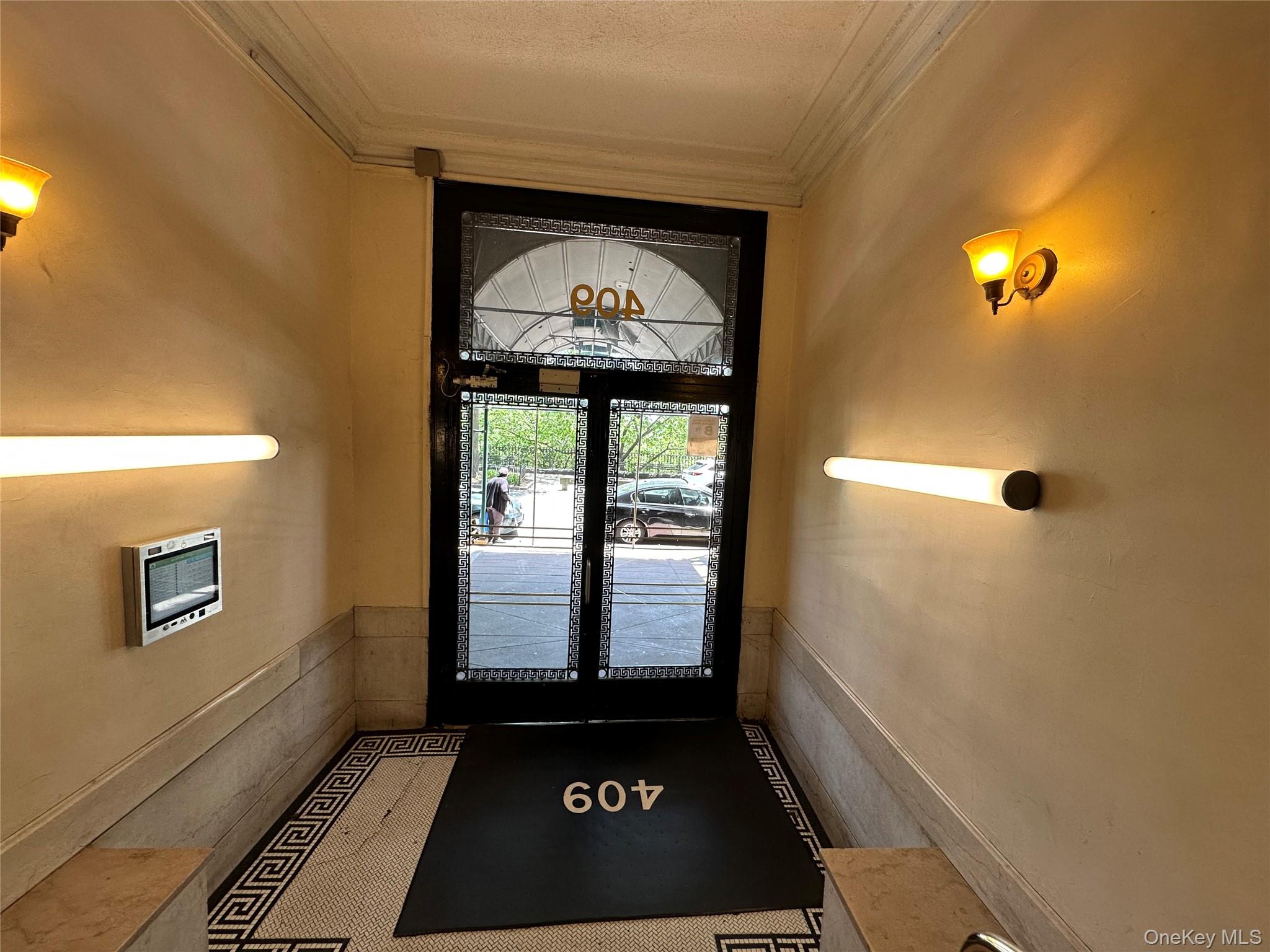 409 Edgecombe Avenue, Unit 7F photo 3