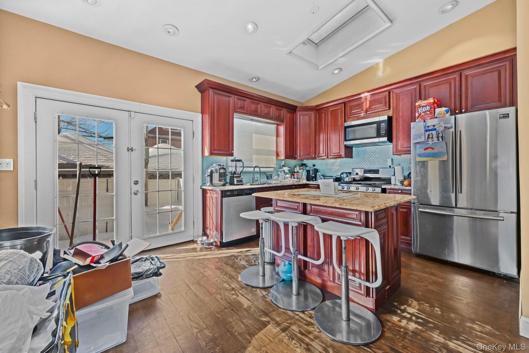 1831 Paulding Avenue – For Sale photo 3