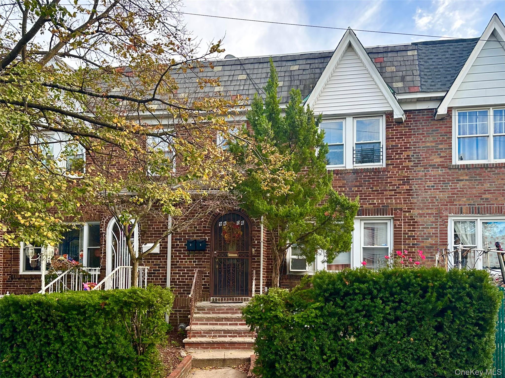 96-06 134th Road – For Sale