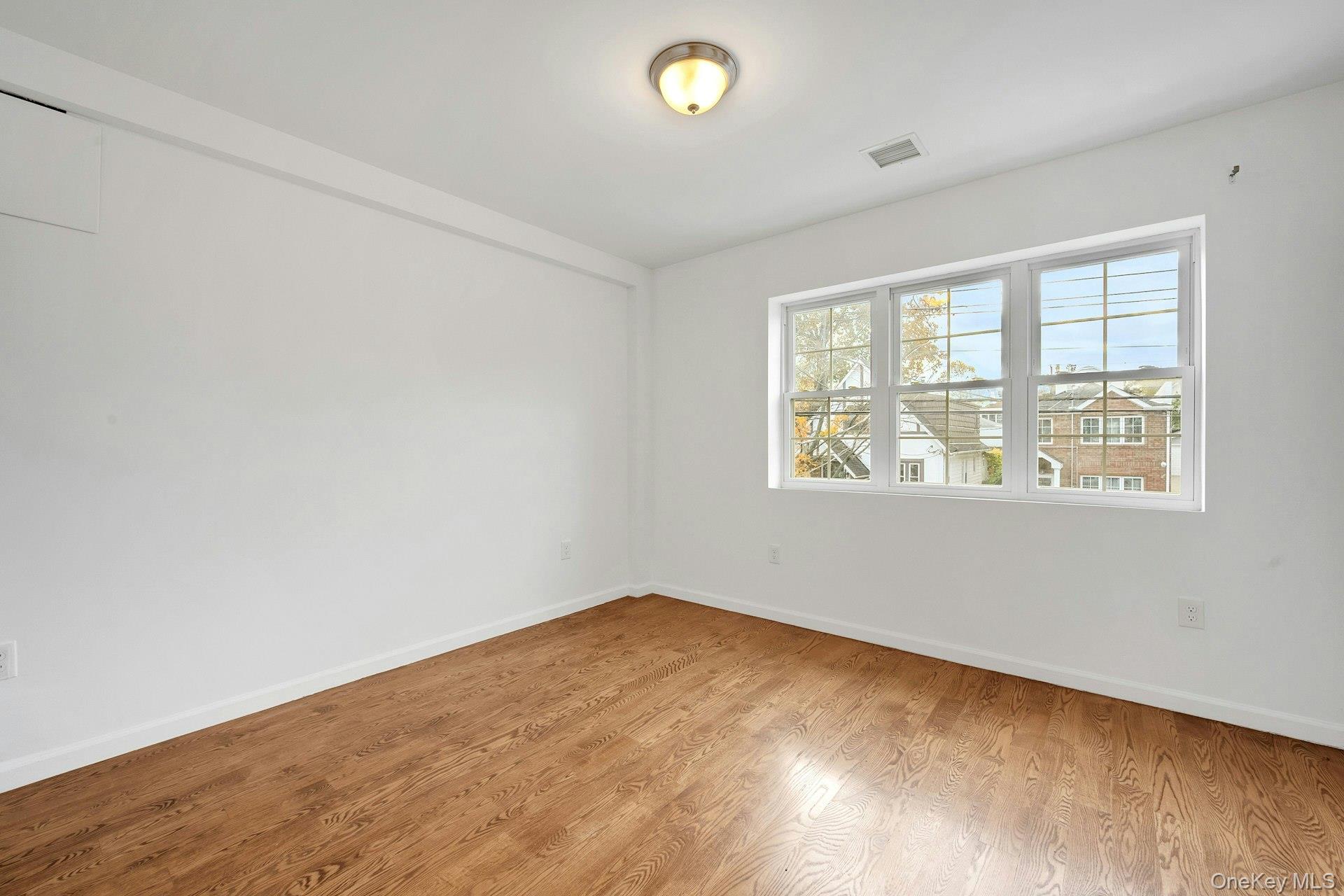 820 Hollywood Avenue – For Sale photo 18