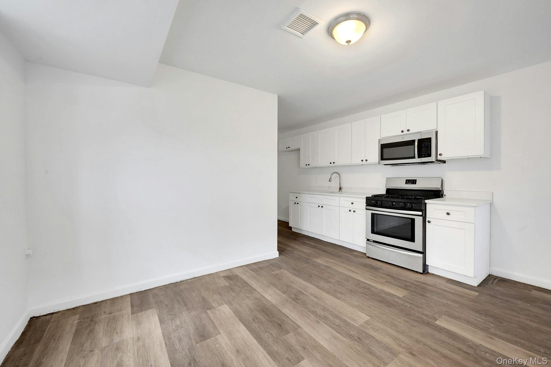 820 Hollywood Avenue – For Sale photo 35