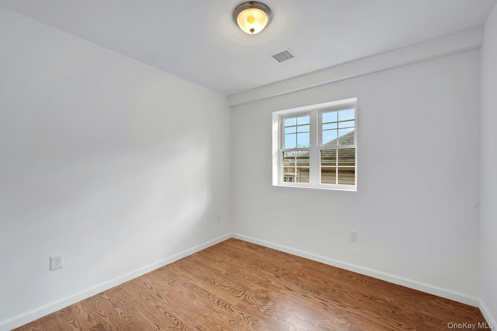 820 Hollywood Avenue – For Sale photo 21