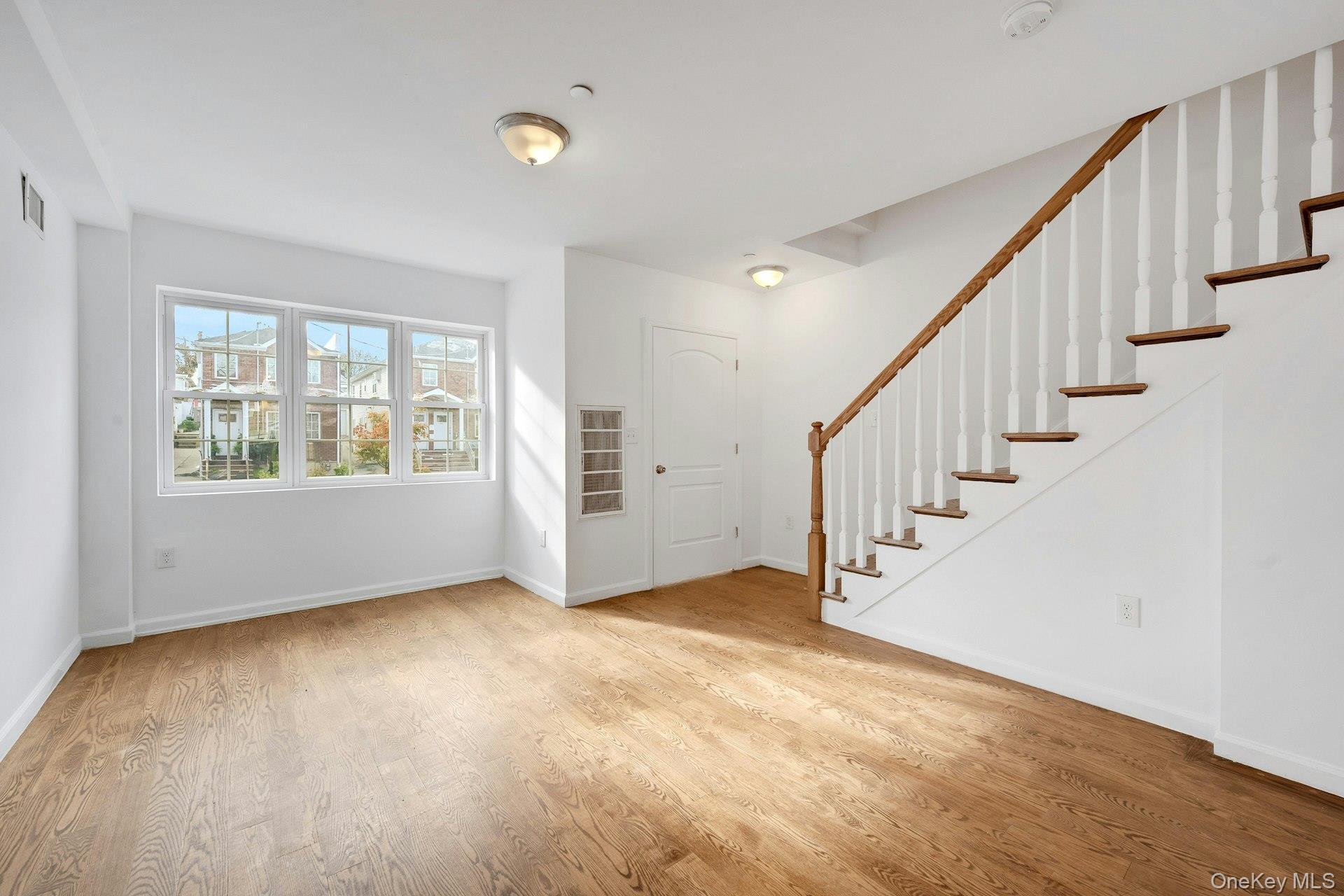 820 Hollywood Avenue – For Sale photo 4