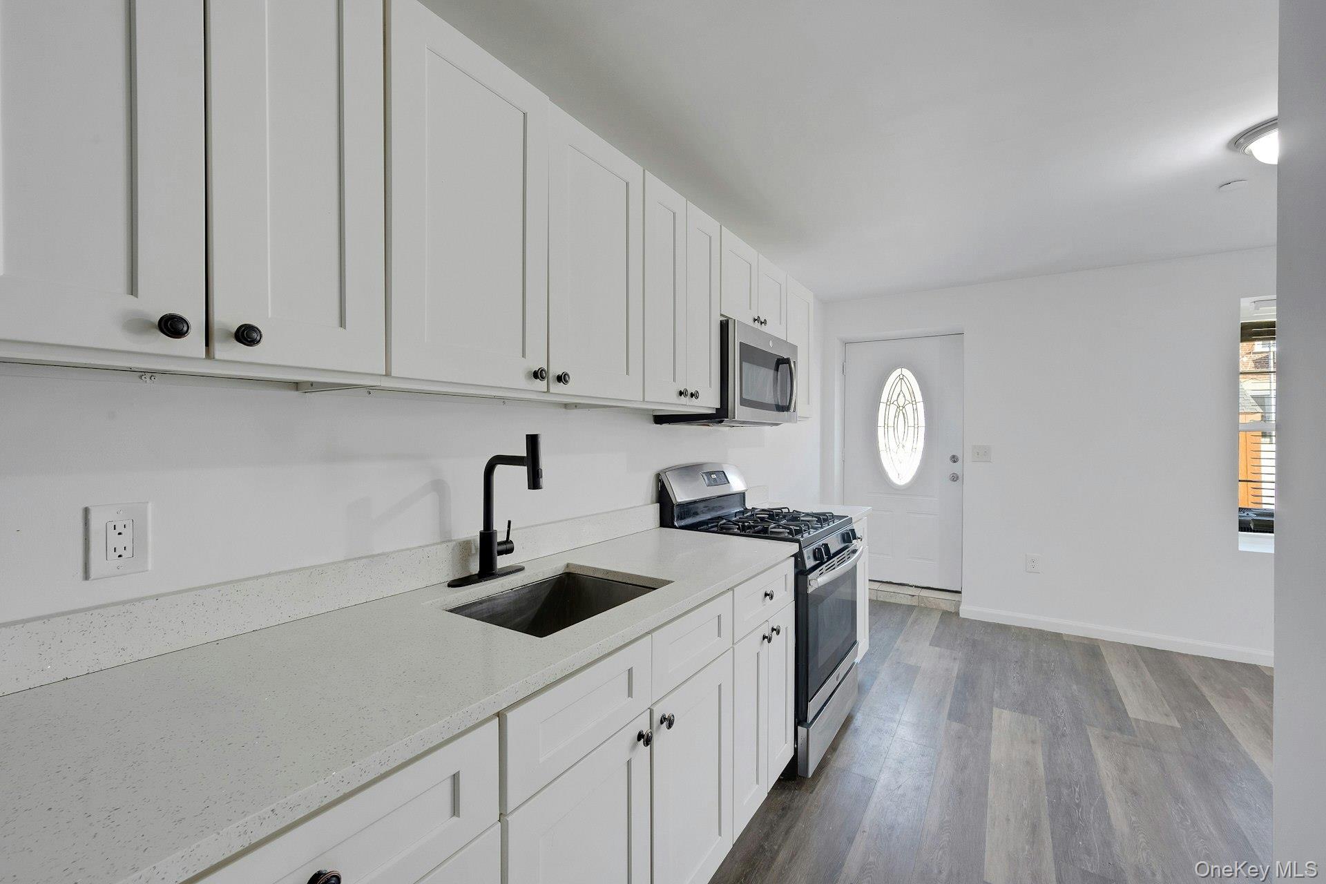 822 Hollywood Avenue – For Sale photo 5