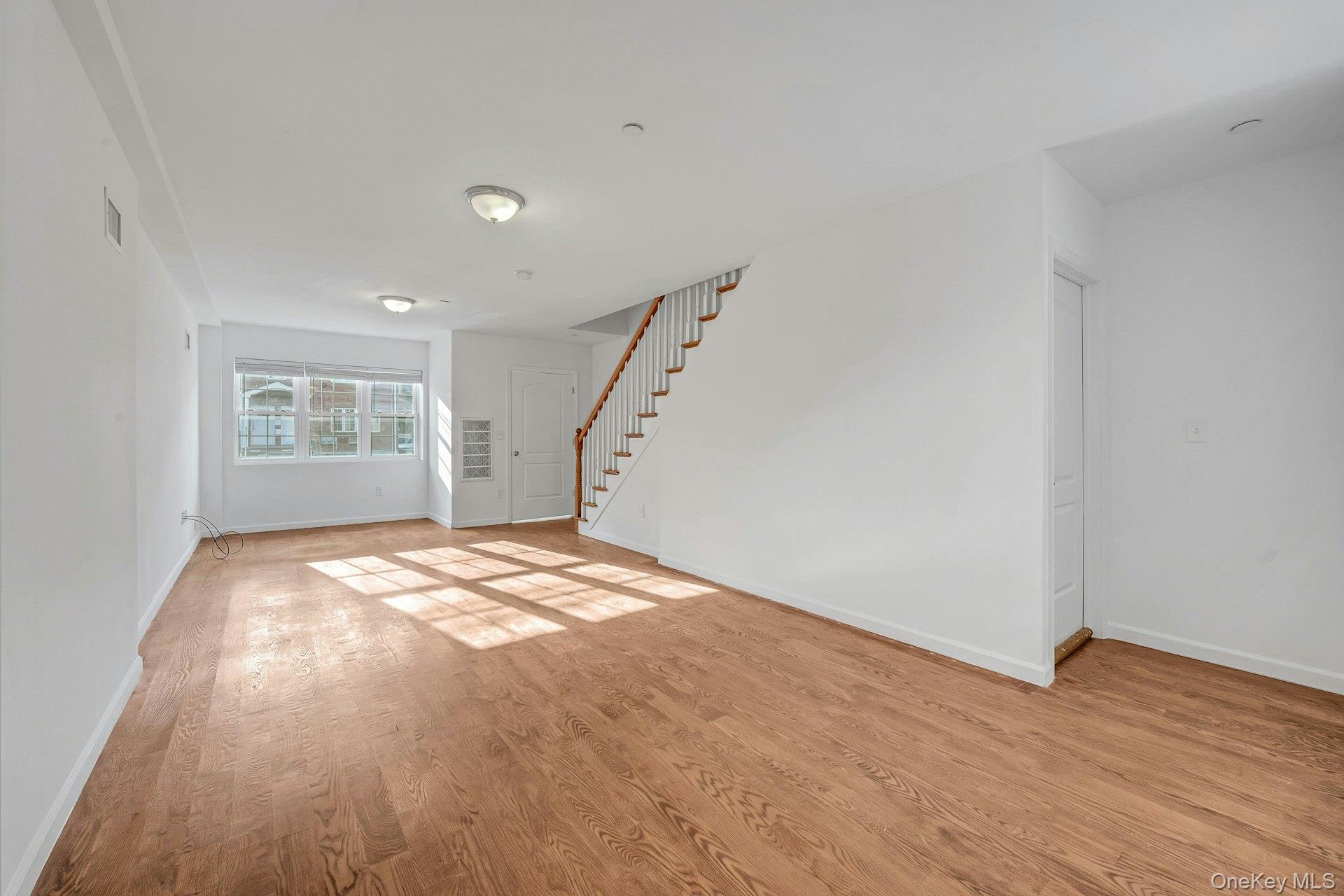 822 Hollywood Avenue – For Sale photo 13