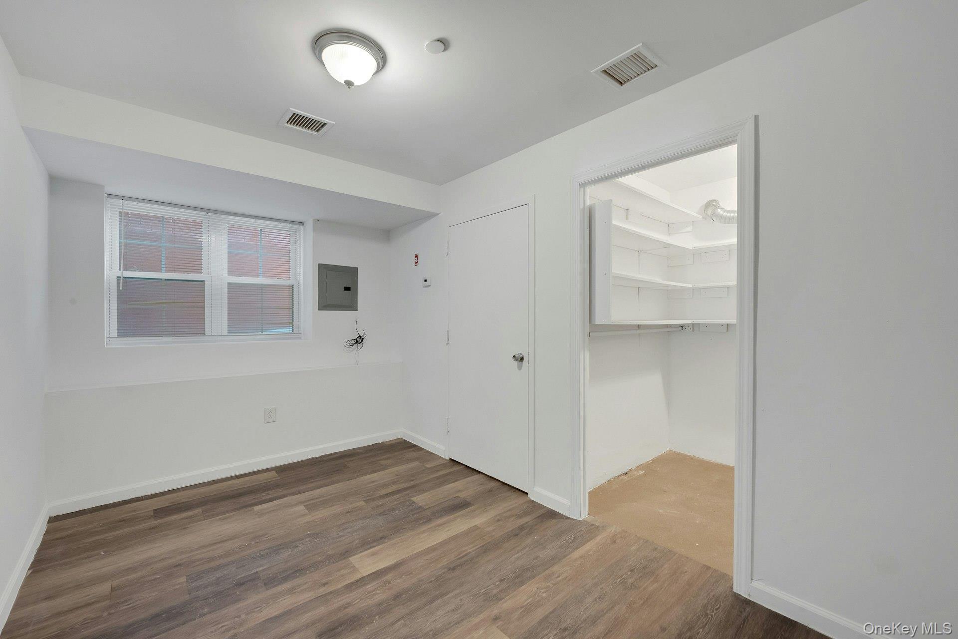 822 Hollywood Avenue – For Sale photo 4