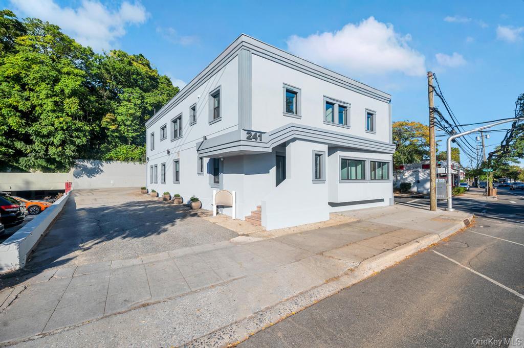 241 E Shore Road, Unit 1st FL