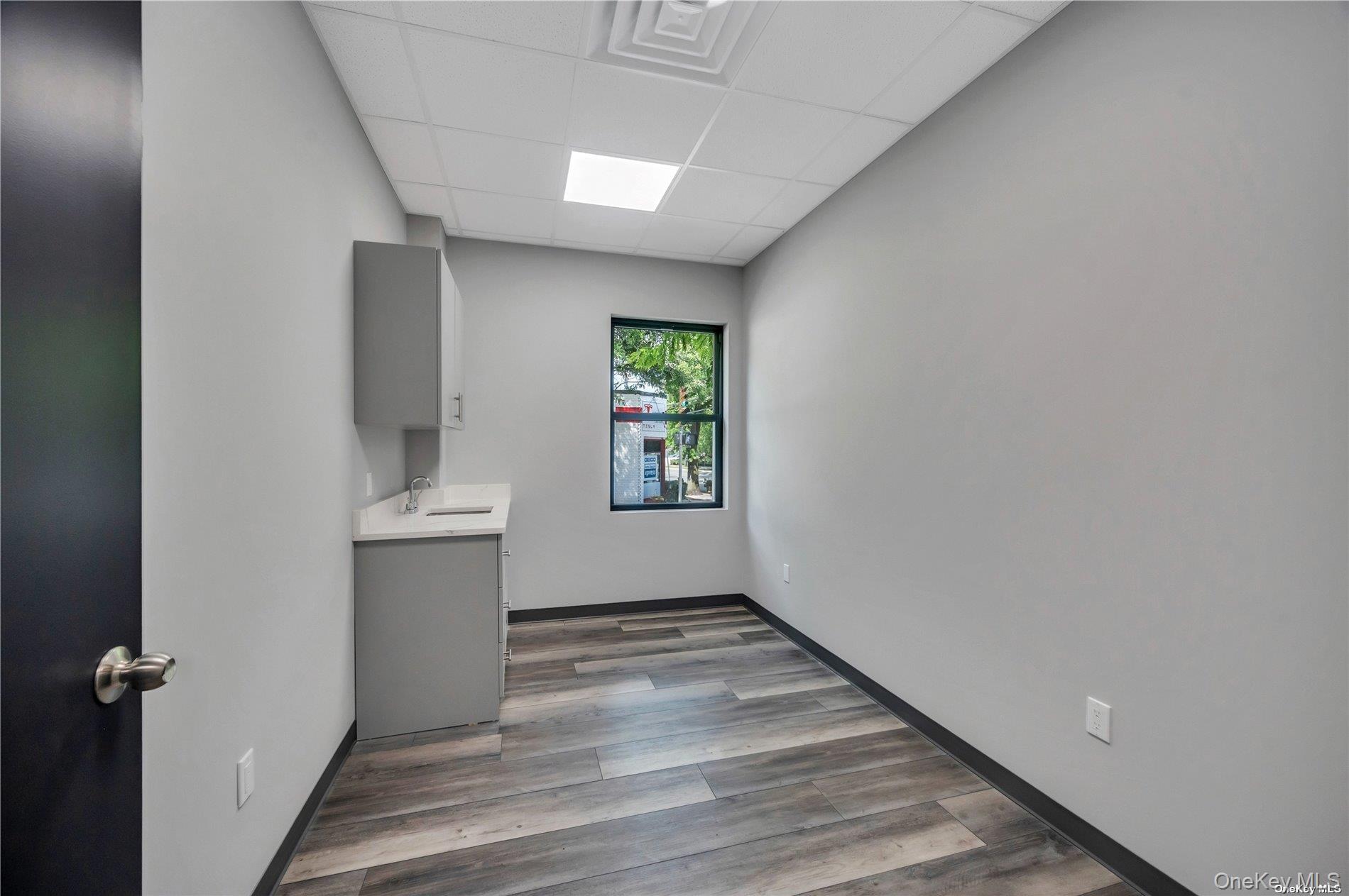 241 E Shore Road, Unit 1st FL photo 12