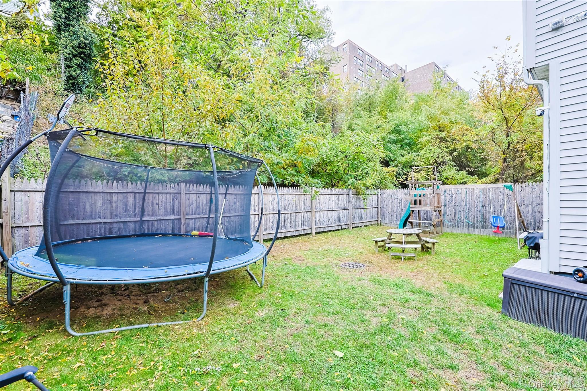 147 Orchard Street – For Sale photo 29