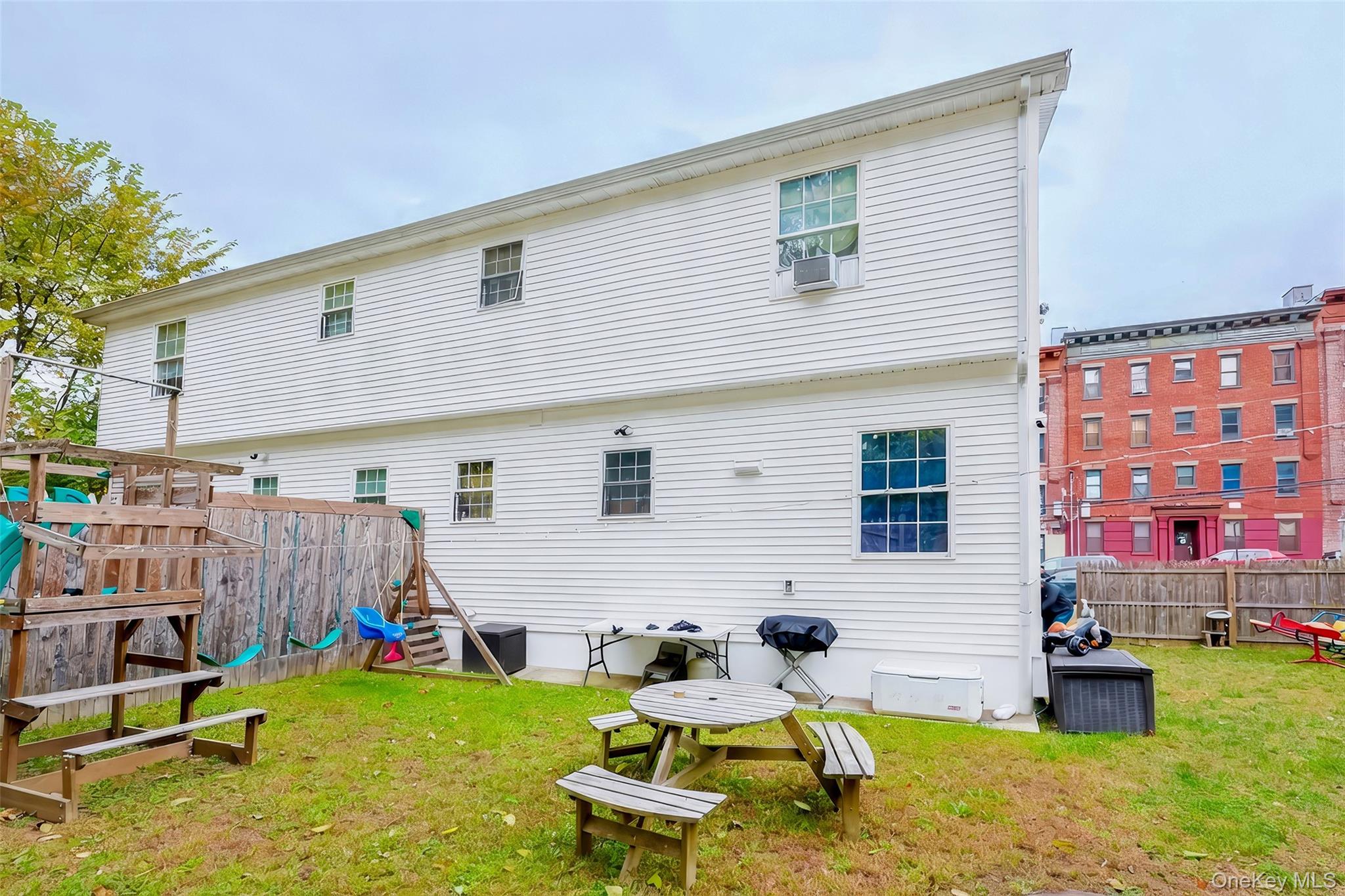 147 Orchard Street – For Sale photo 4