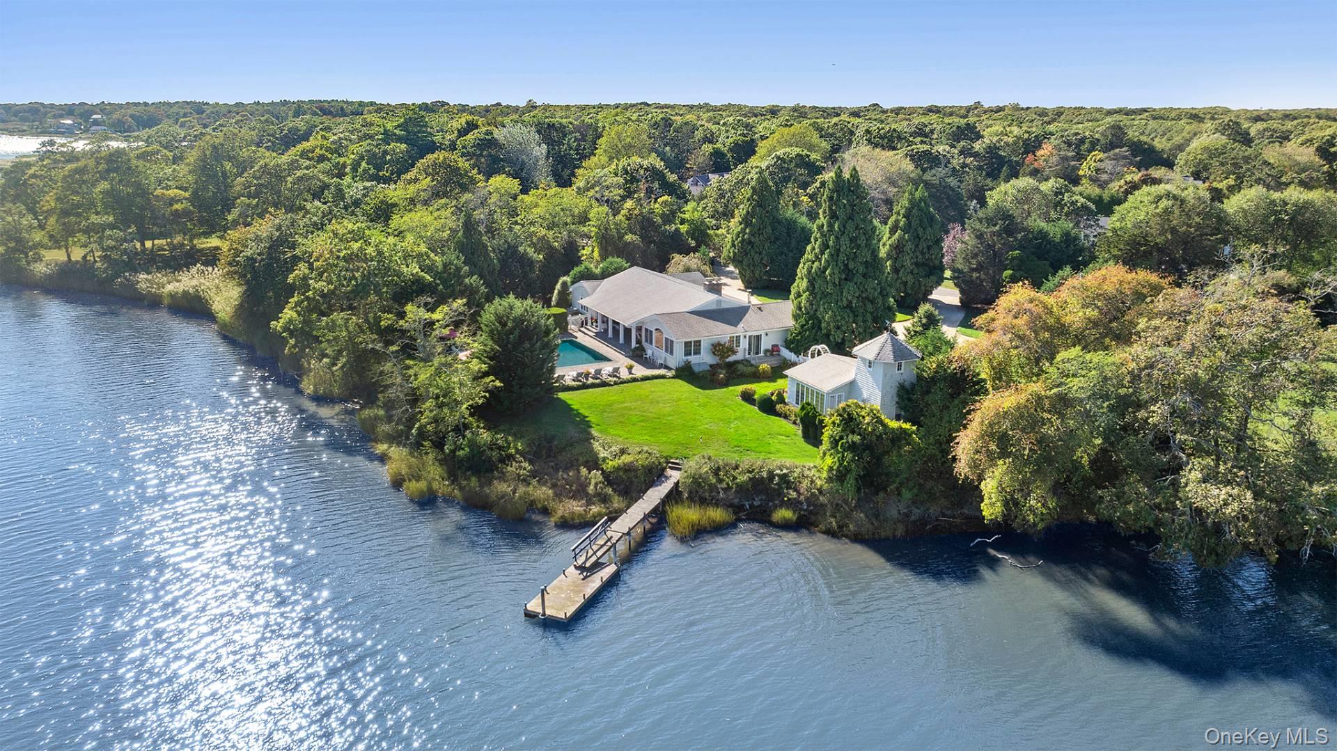 29 Quantuck Bay Lane – For Sale
