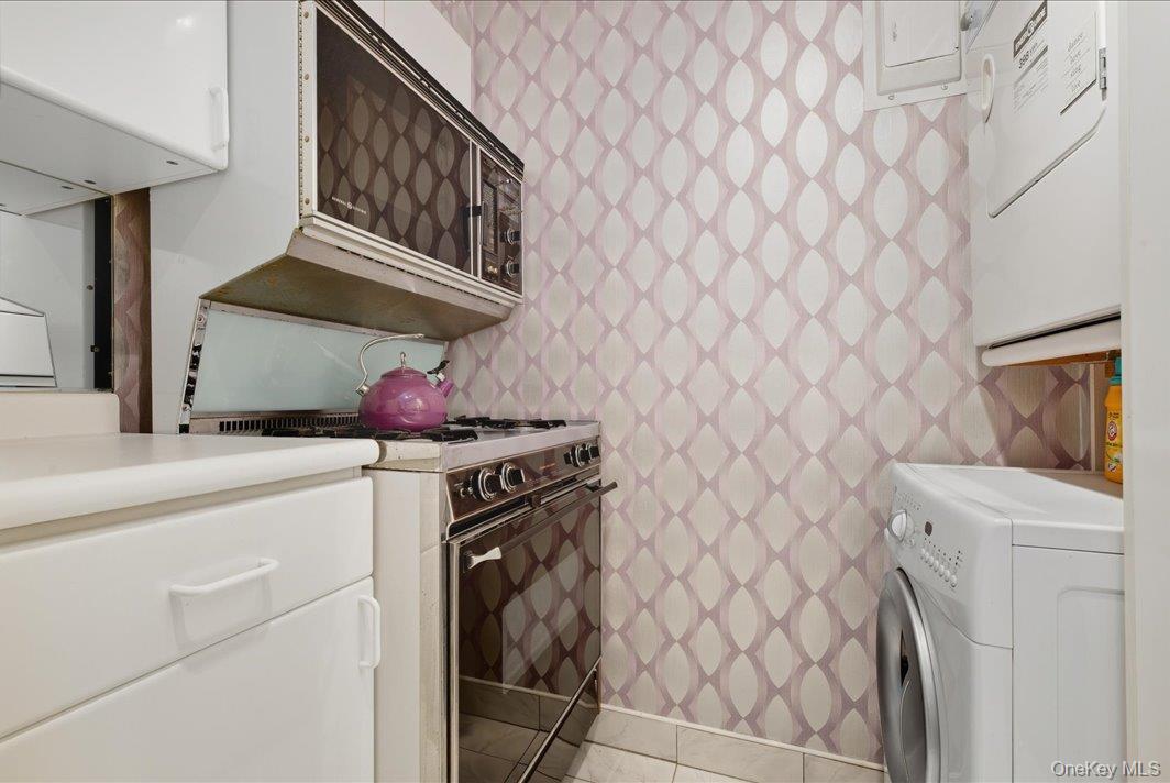 27010 Grand Central Parkway, Unit 21M photo 7