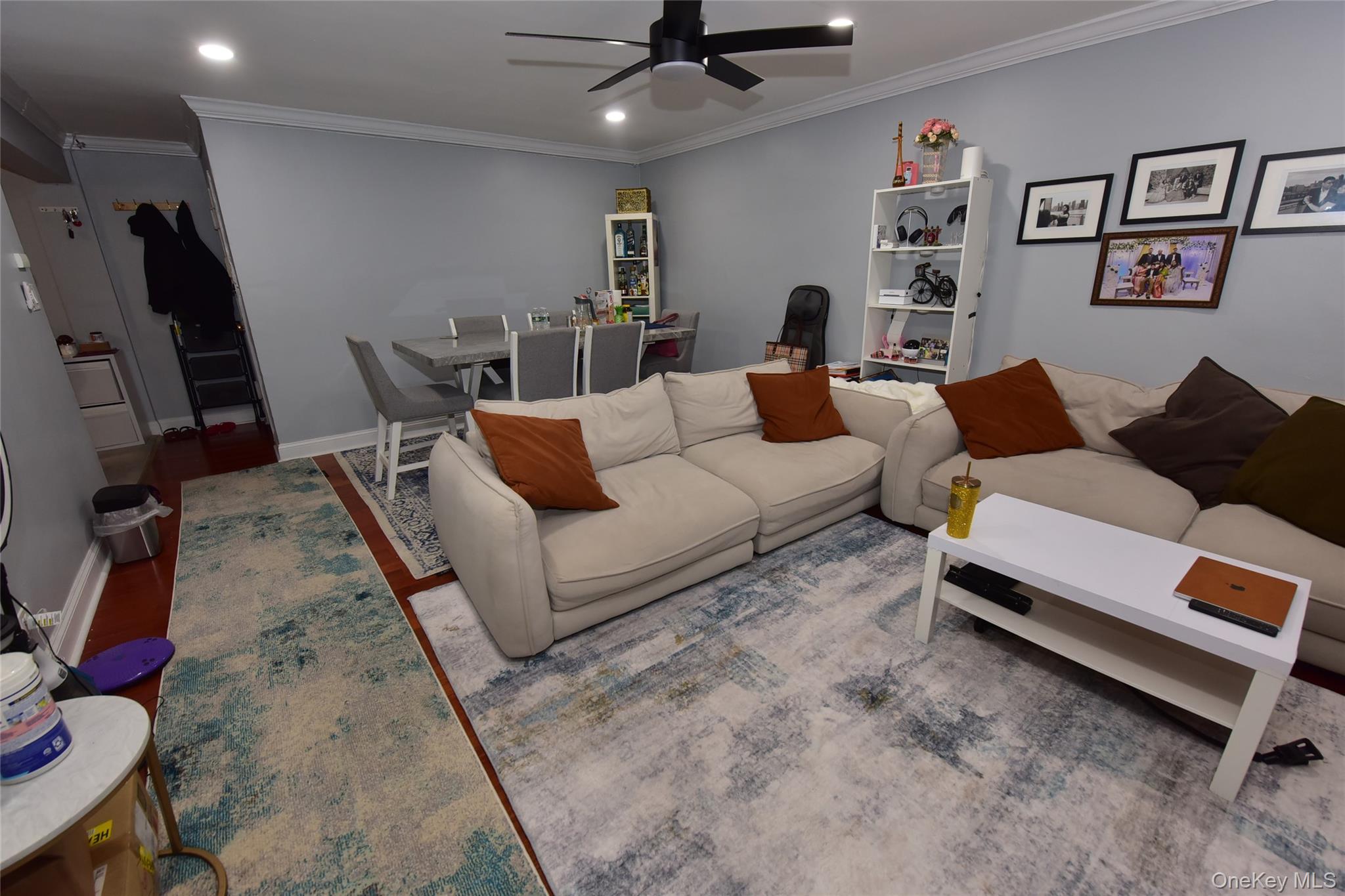 87-50 204 Street, Unit B74 photo 3